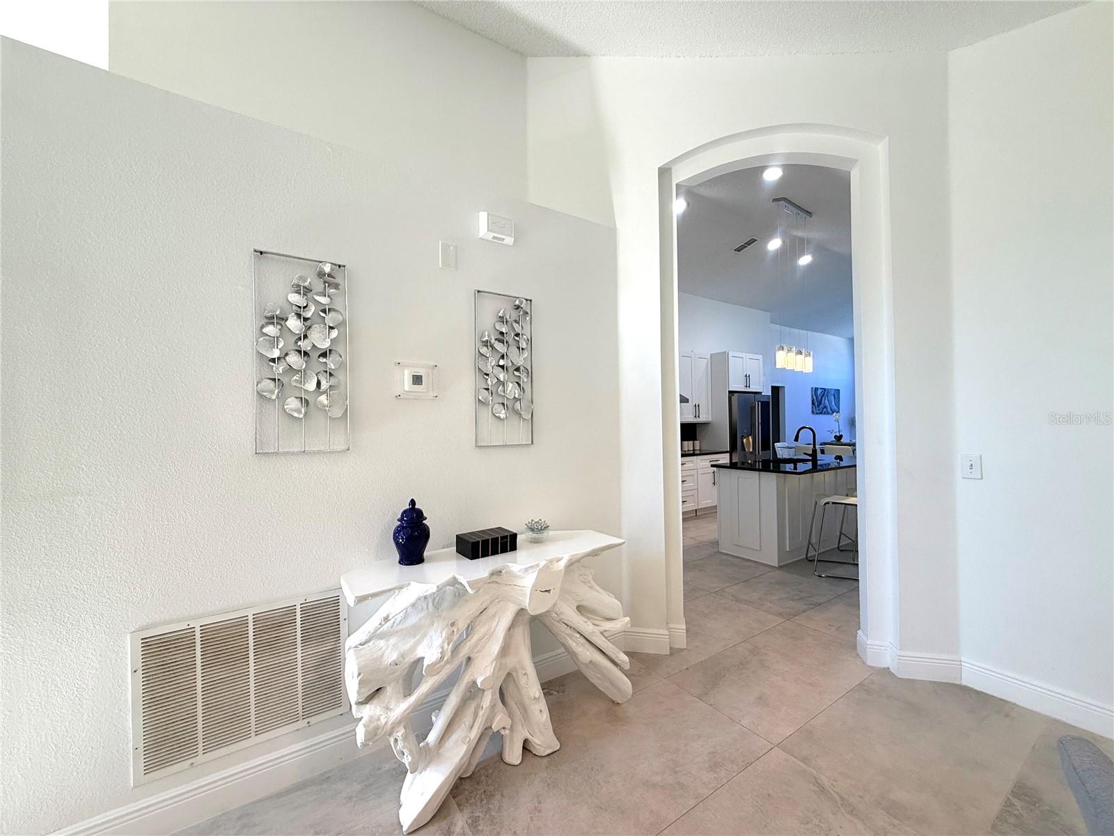 Single Family Residence at 8587 SUNRISE KEY DR, KISSIMMEE, photo 12 of 48