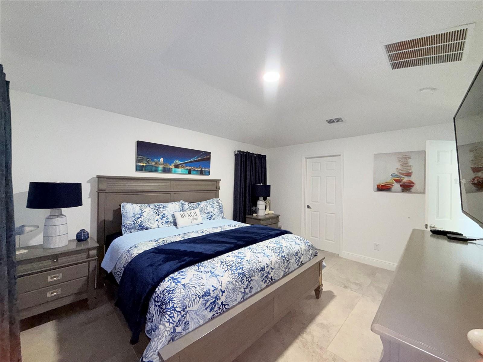 Single Family Residence at 8587 SUNRISE KEY DR, KISSIMMEE, photo 35 of 48