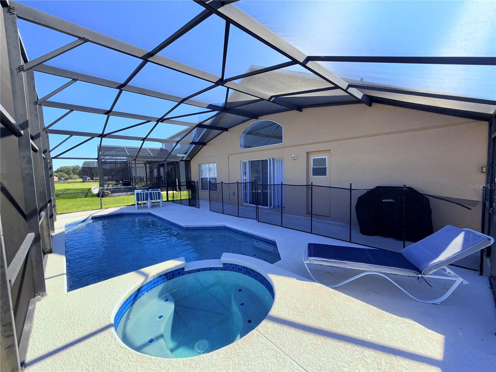 Single Family Residence at 8587 SUNRISE KEY DR, KISSIMMEE, photo 41 of 48