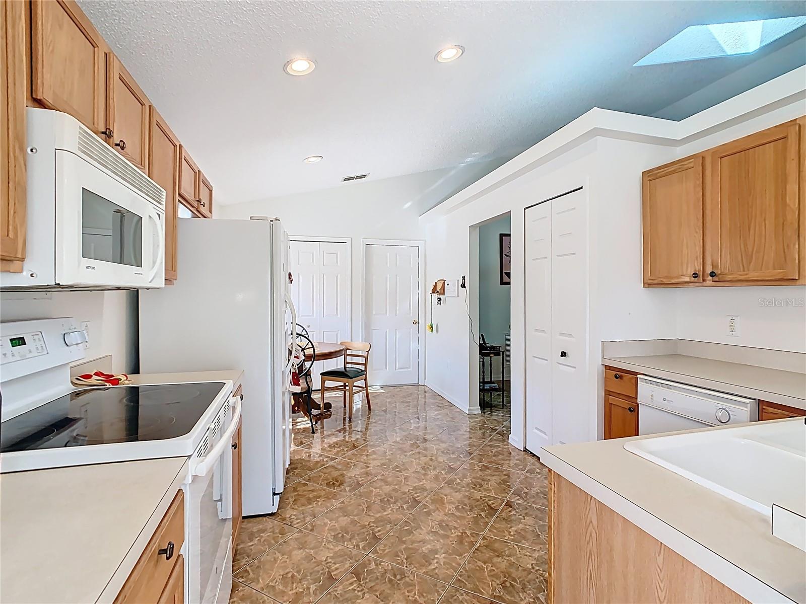 Single Family Residence at 230 HALSTEAD DR, DAVENPORT, photo 6 of 26