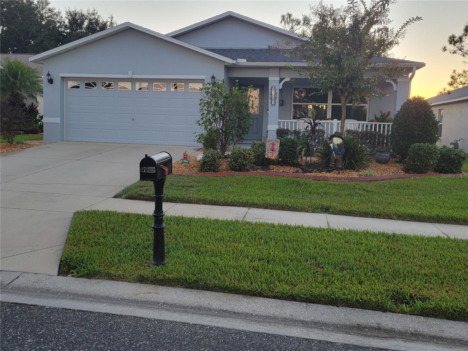 27343 ROANOKE DR
