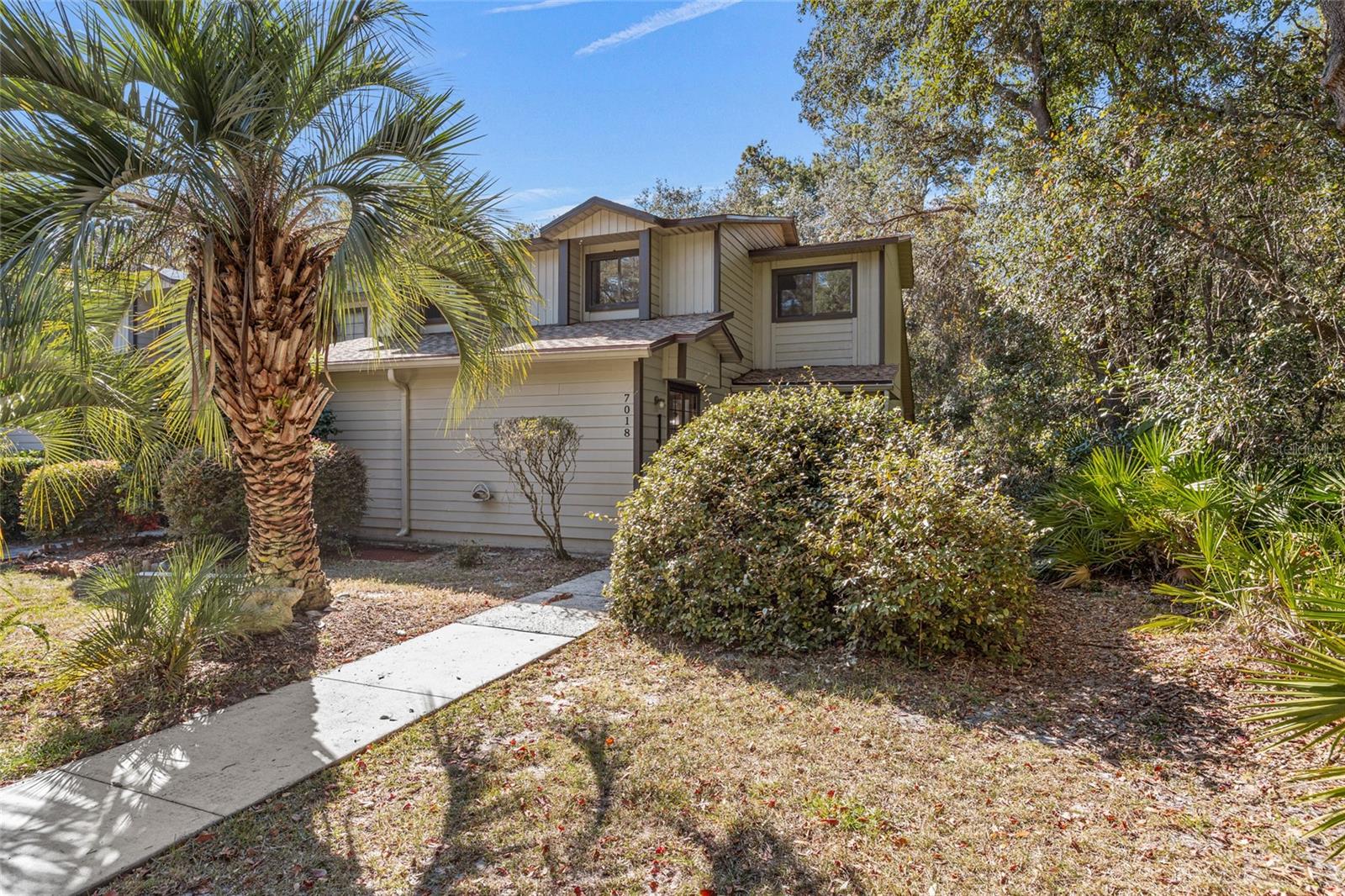 7018 NW 52ND TER