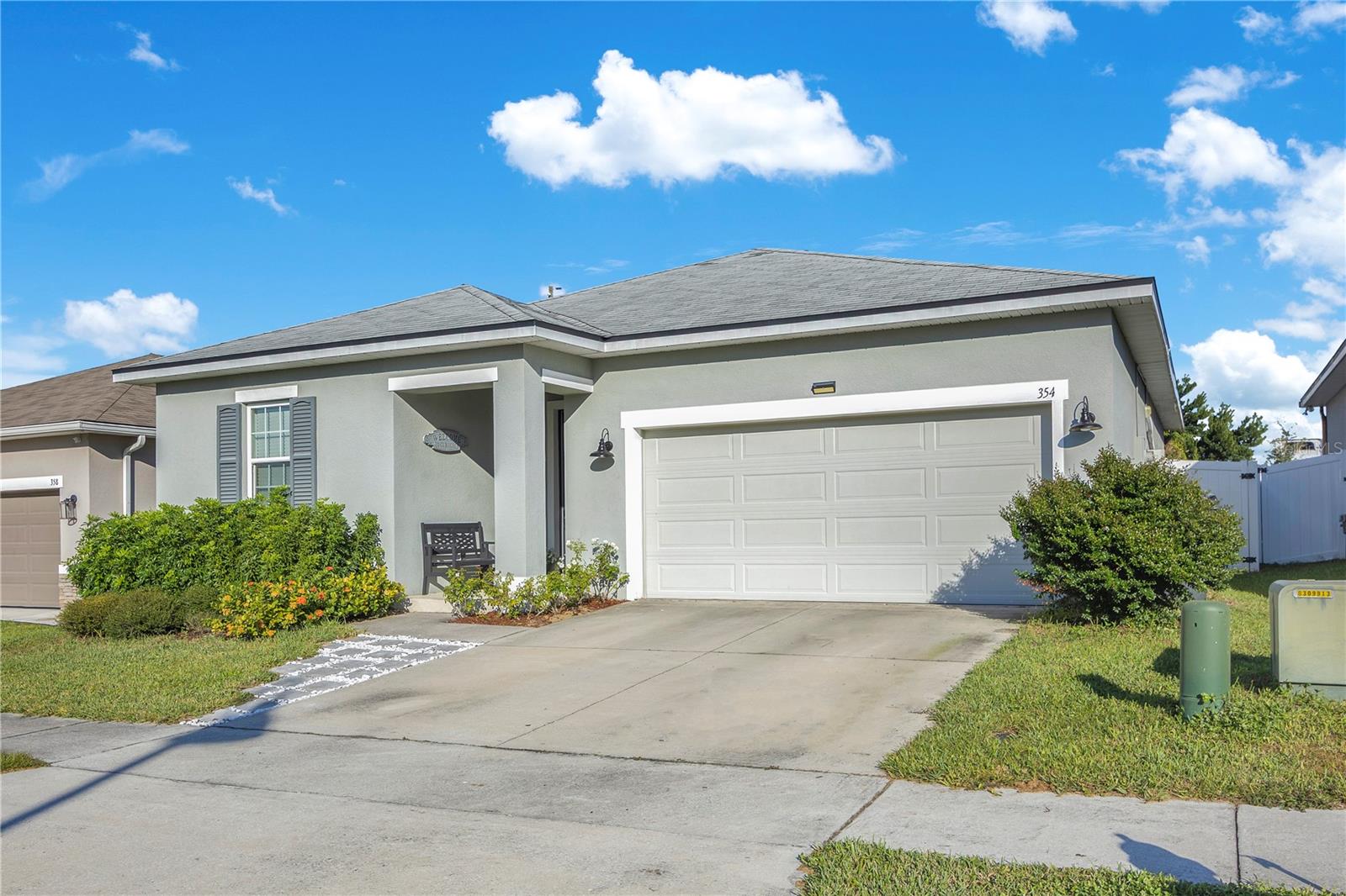354 CASA VERANO LN