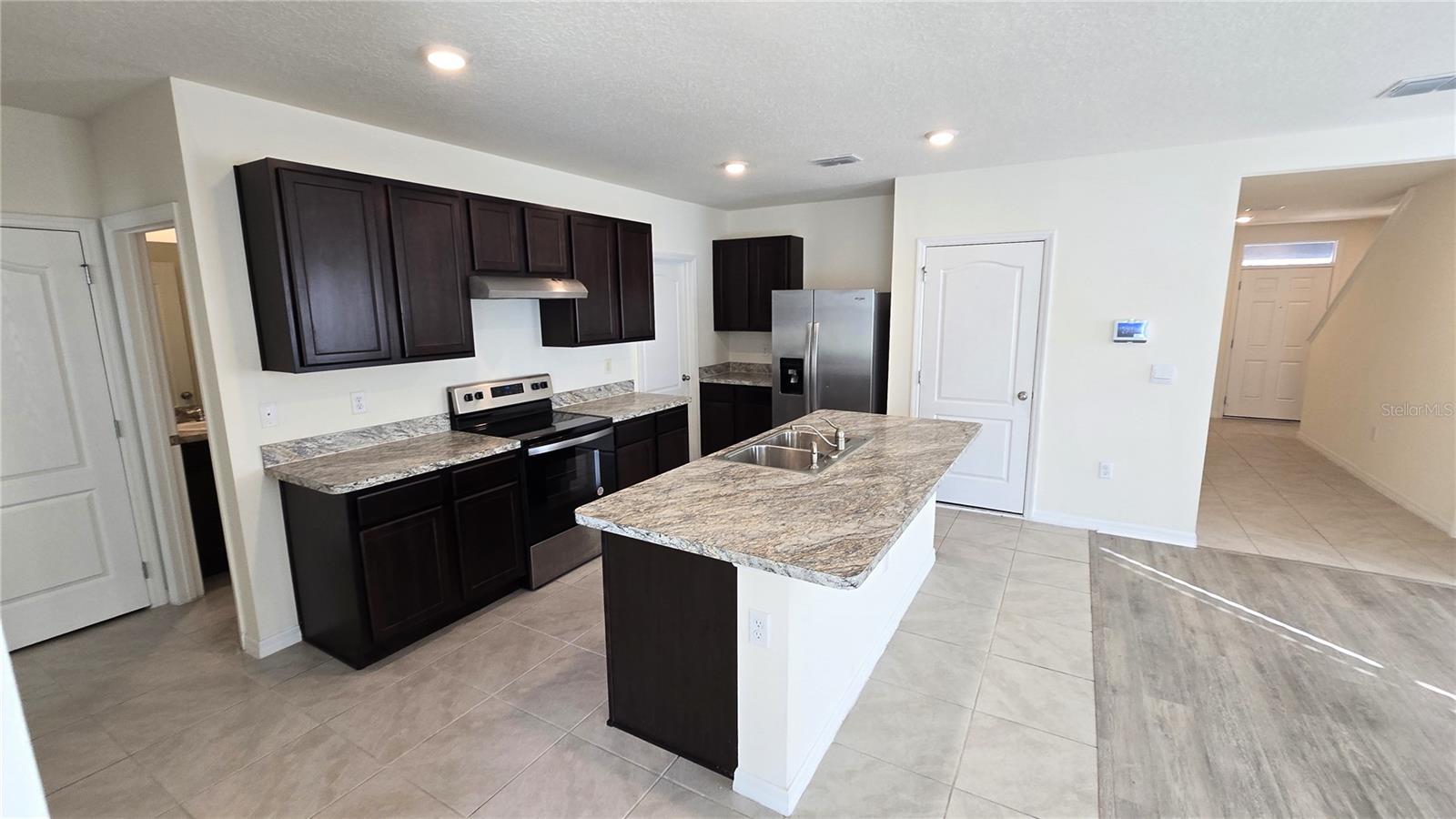Single Family Residence at 1671 ROSYDALE CIR, DAVENPORT, photo 10 of 48