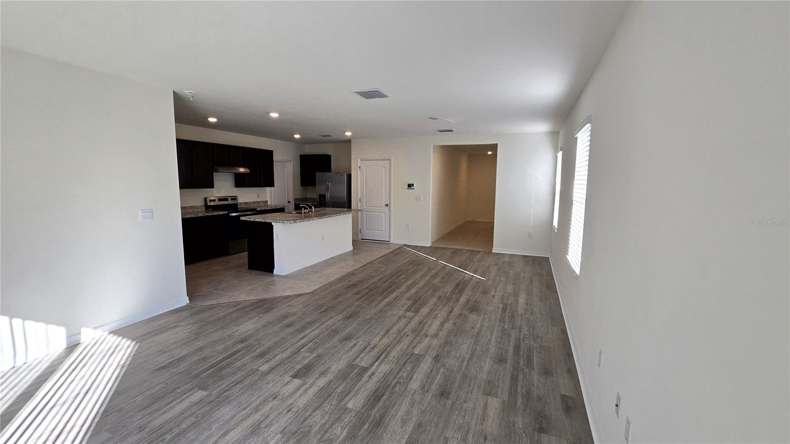 Single Family Residence at 1671 ROSYDALE CIR, DAVENPORT, photo 12 of 48