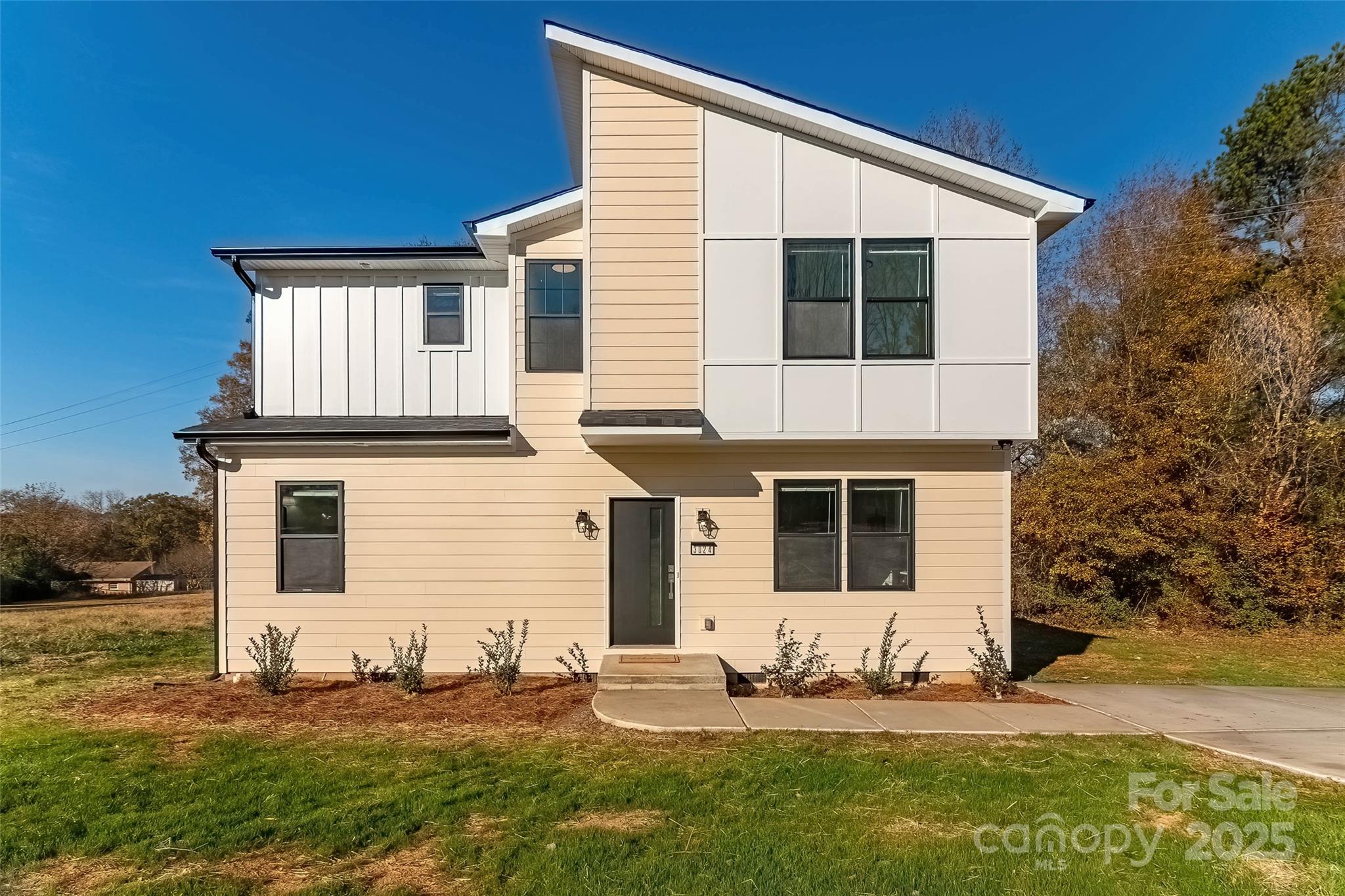 3024 Poplar Circle