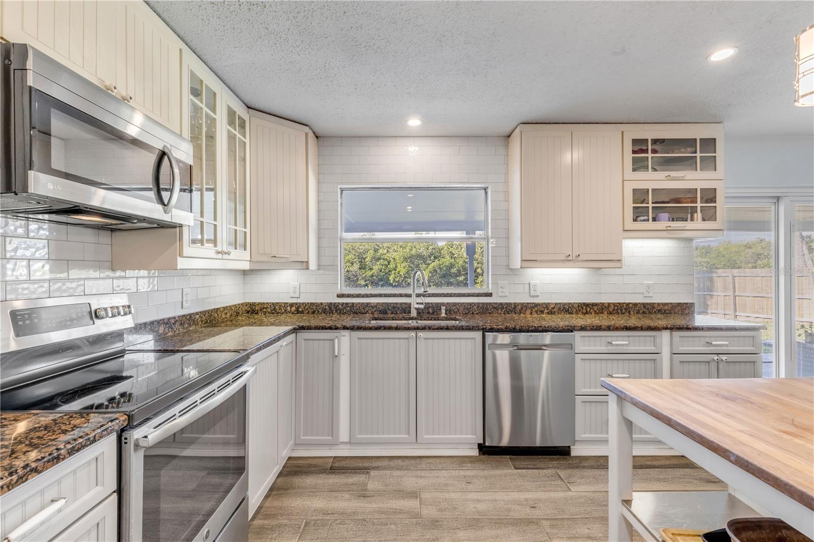 Single Family Residence at 4602 SAXON DR, NEW SMYRNA BEACH, photo 5 of 100