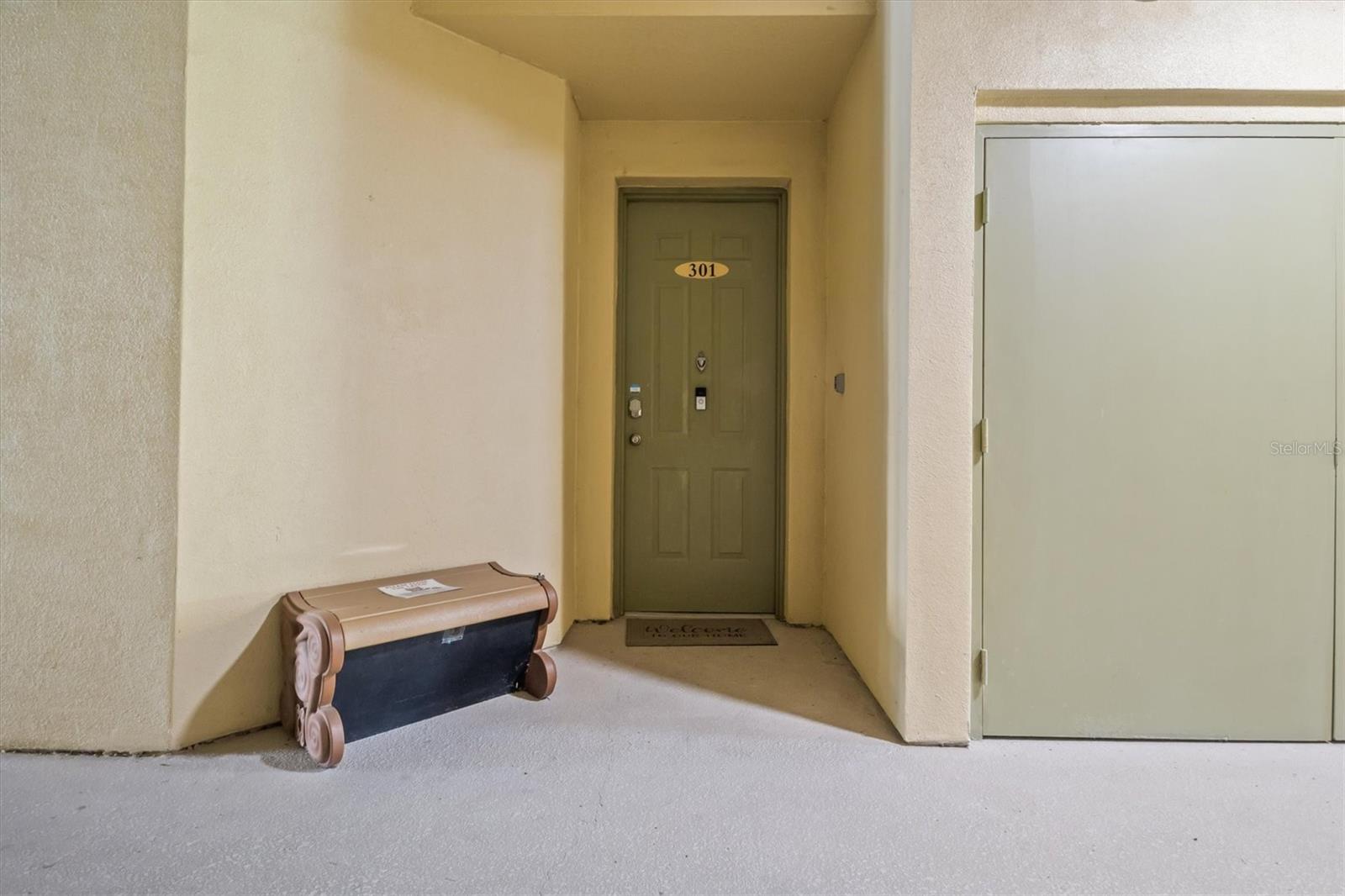 Condominium at 301 TERRACE RIDGE CIR #301, DAVENPORT, photo 26 of 35