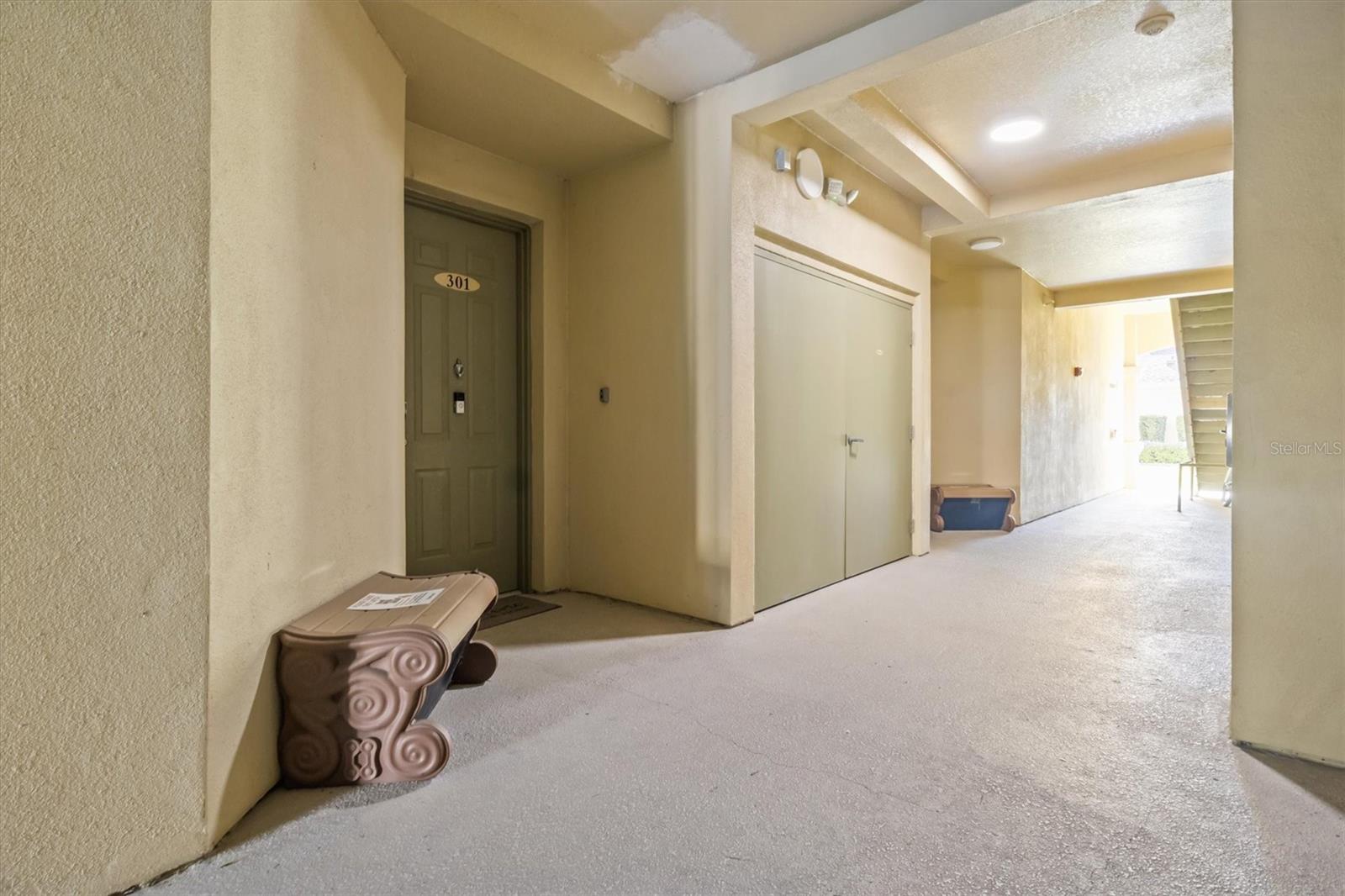 Condominium at 301 TERRACE RIDGE CIR #301, DAVENPORT, photo 27 of 35