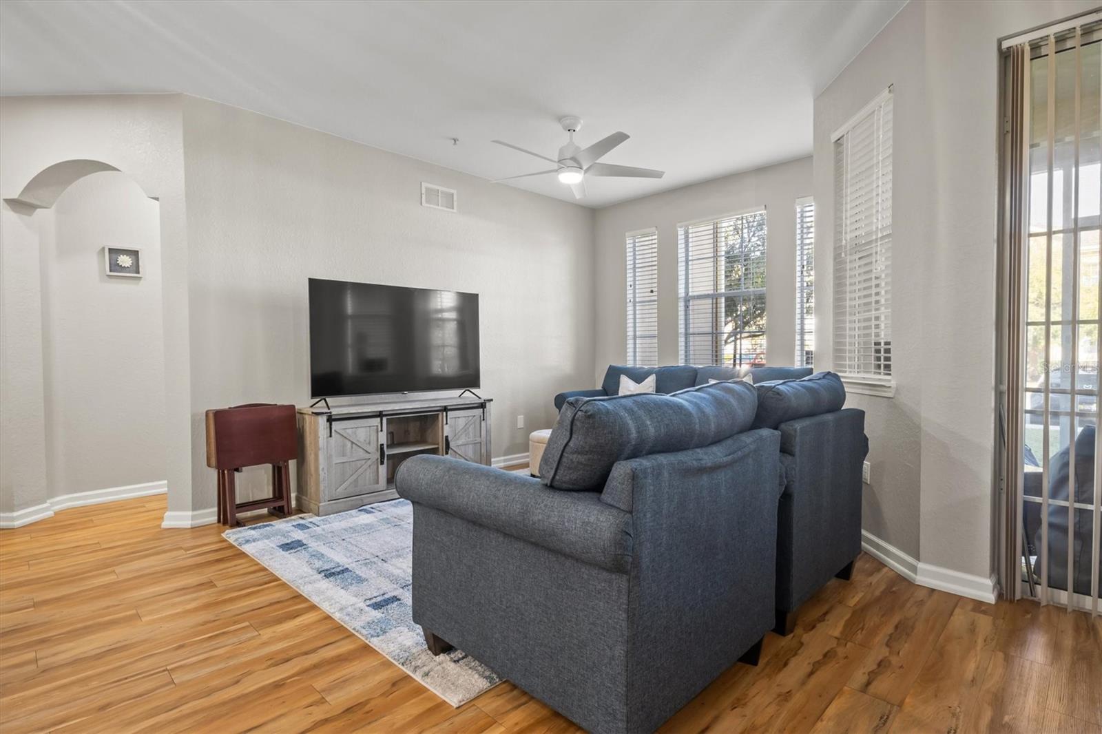 Condominium at 301 TERRACE RIDGE CIR #301, DAVENPORT, photo 11 of 35