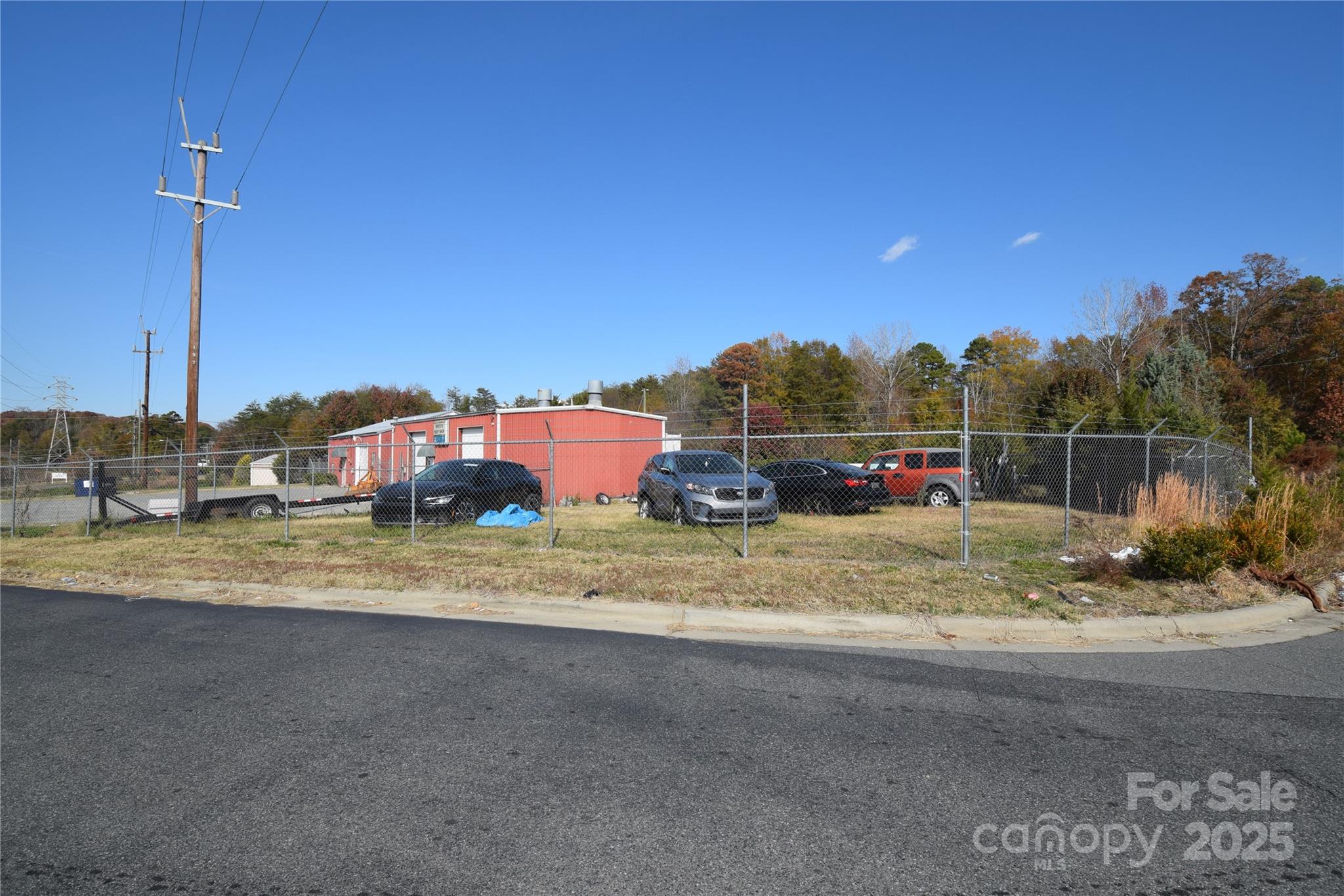 Automotive at 10310 Rozzelles Ferry Road, Charlotte, photo 4 of 22