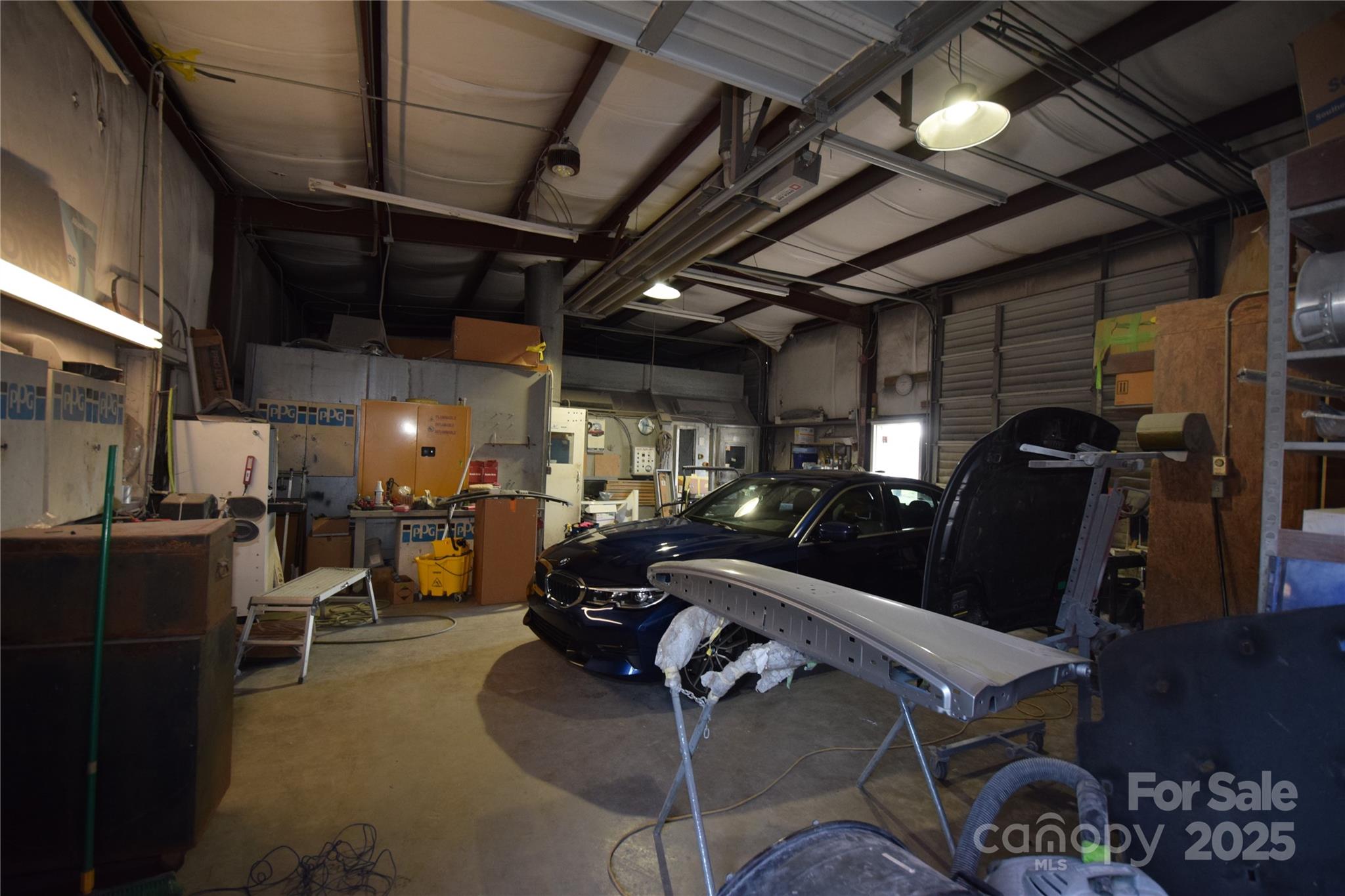 Automotive at 10310 Rozzelles Ferry Road, Charlotte, photo 13 of 22