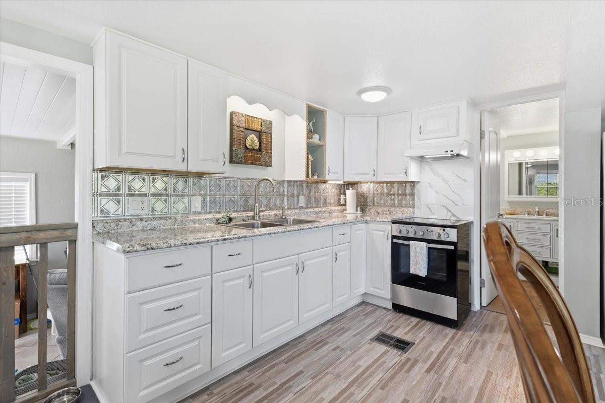 Modular Home at 1475 FLAMINGO DR #346, ENGLEWOOD, photo 13 of 46