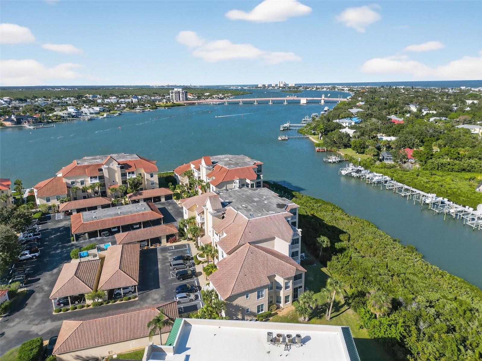434 BOUCHELLE DR #304