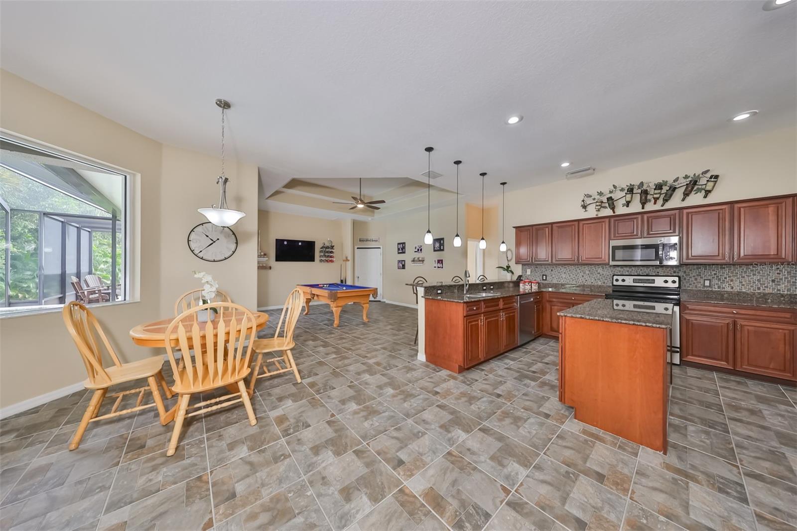 Single Family Residence at 17706 BRIDLEWOOD CT, PARRISH, photo 16 of 37