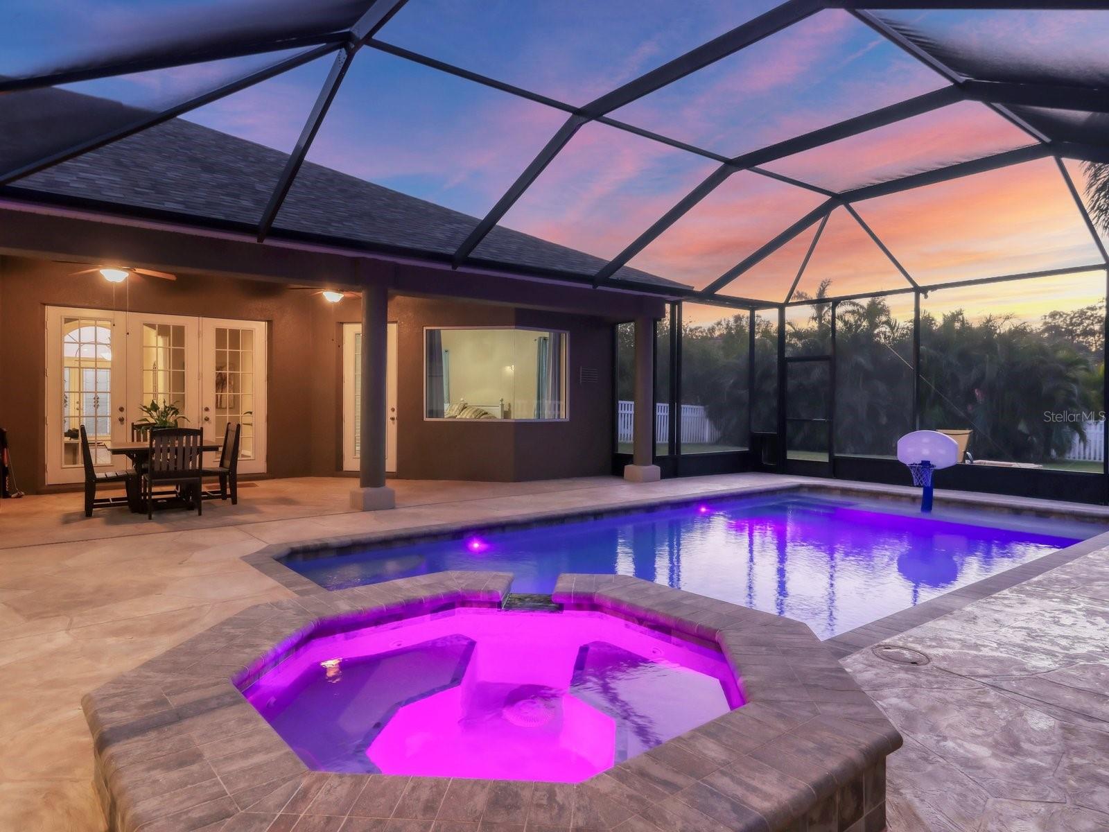 Heated spa - 17706 BRIDLEWOOD CT, PARRISH