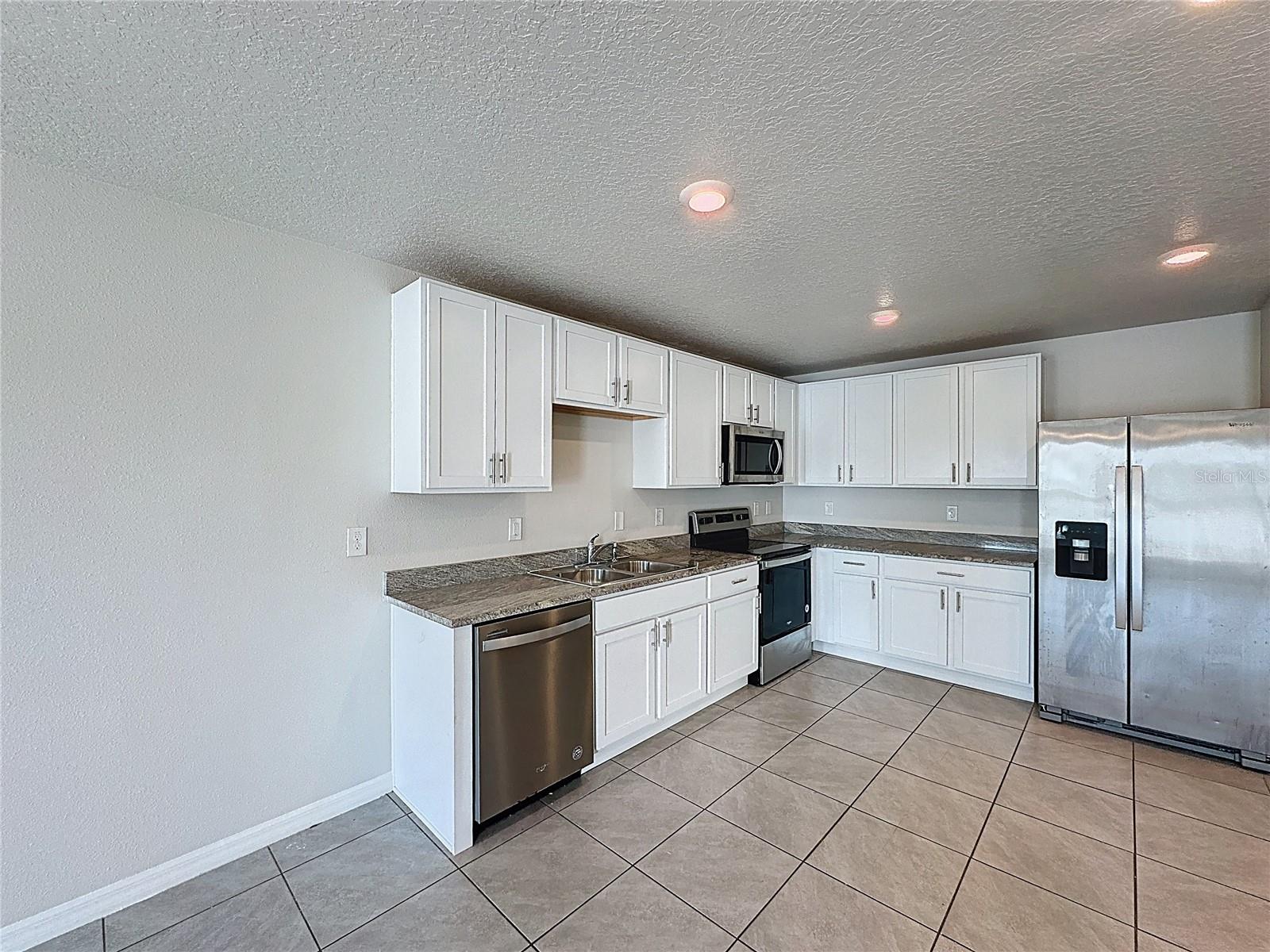 Single Family Residence at 12167 HIGH ROCK WAY, PARRISH, photo 4 of 25