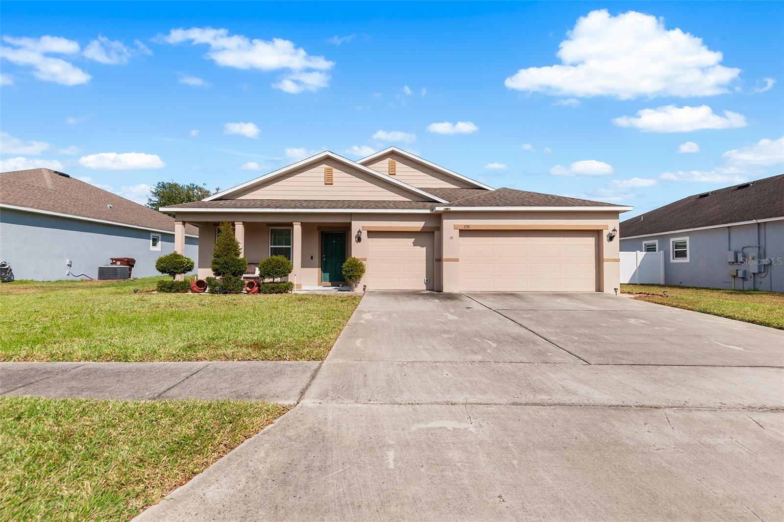 236 BARRINGTON DR