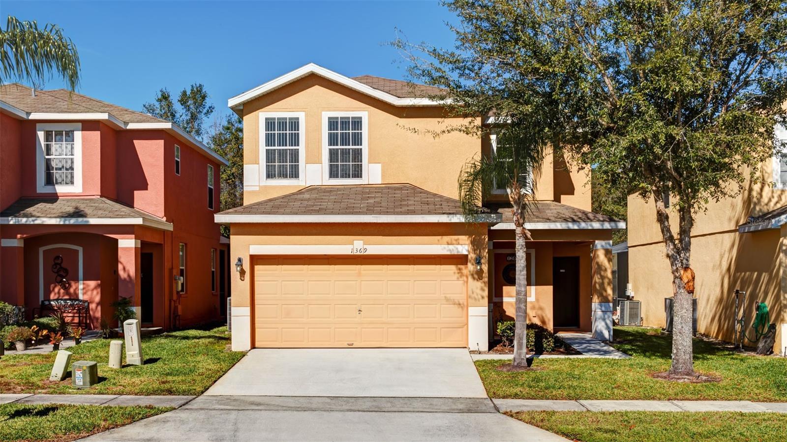 1369 ROYAL RIDGE DR