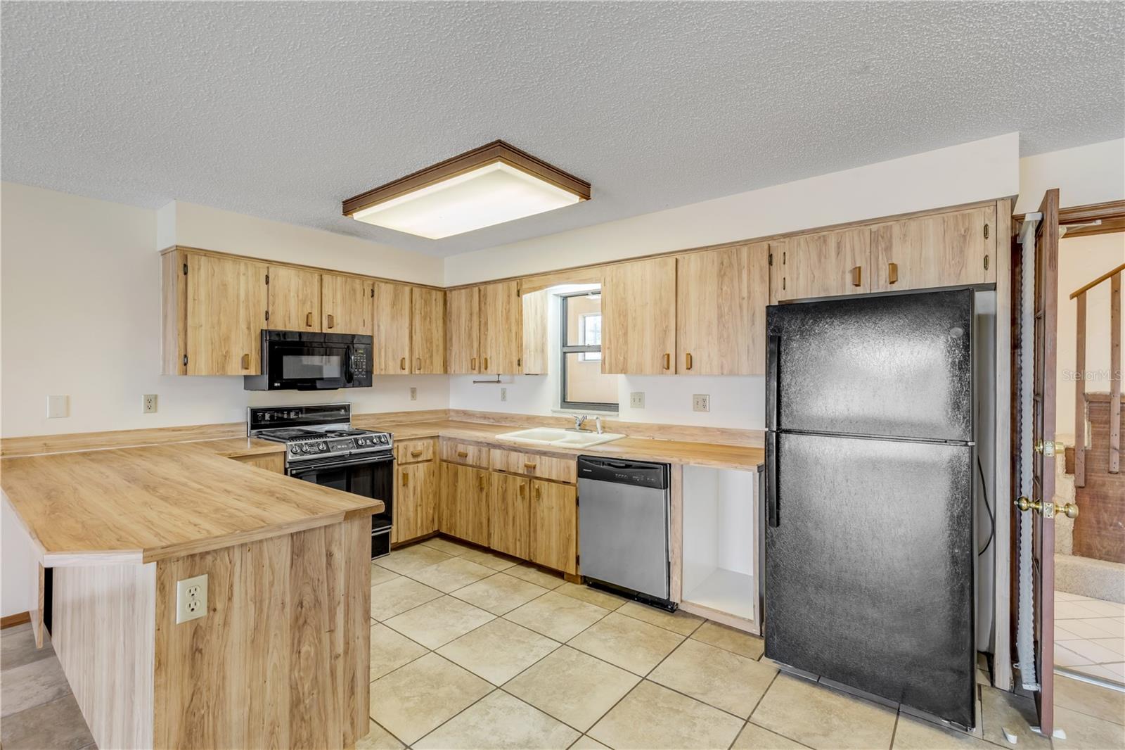 Single Family Residence at 824 EEL AVE, NEW SMYRNA BEACH, photo 36 of 99