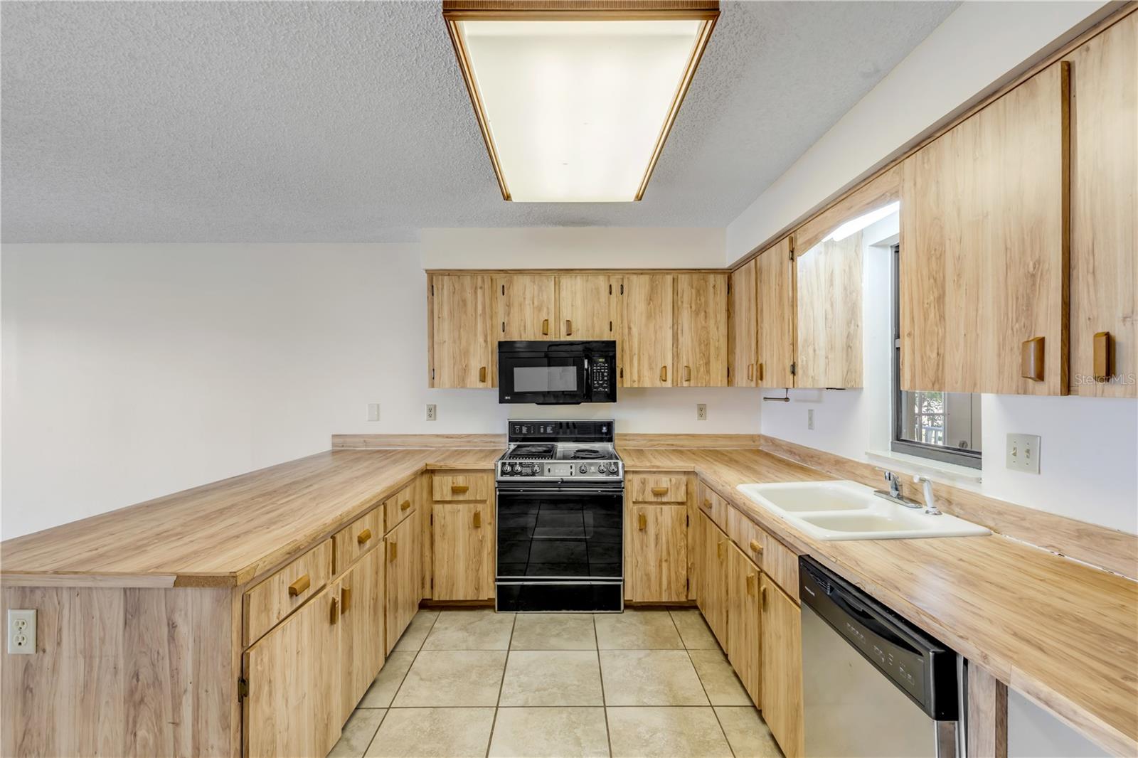 Single Family Residence at 824 EEL AVE, NEW SMYRNA BEACH, photo 37 of 99