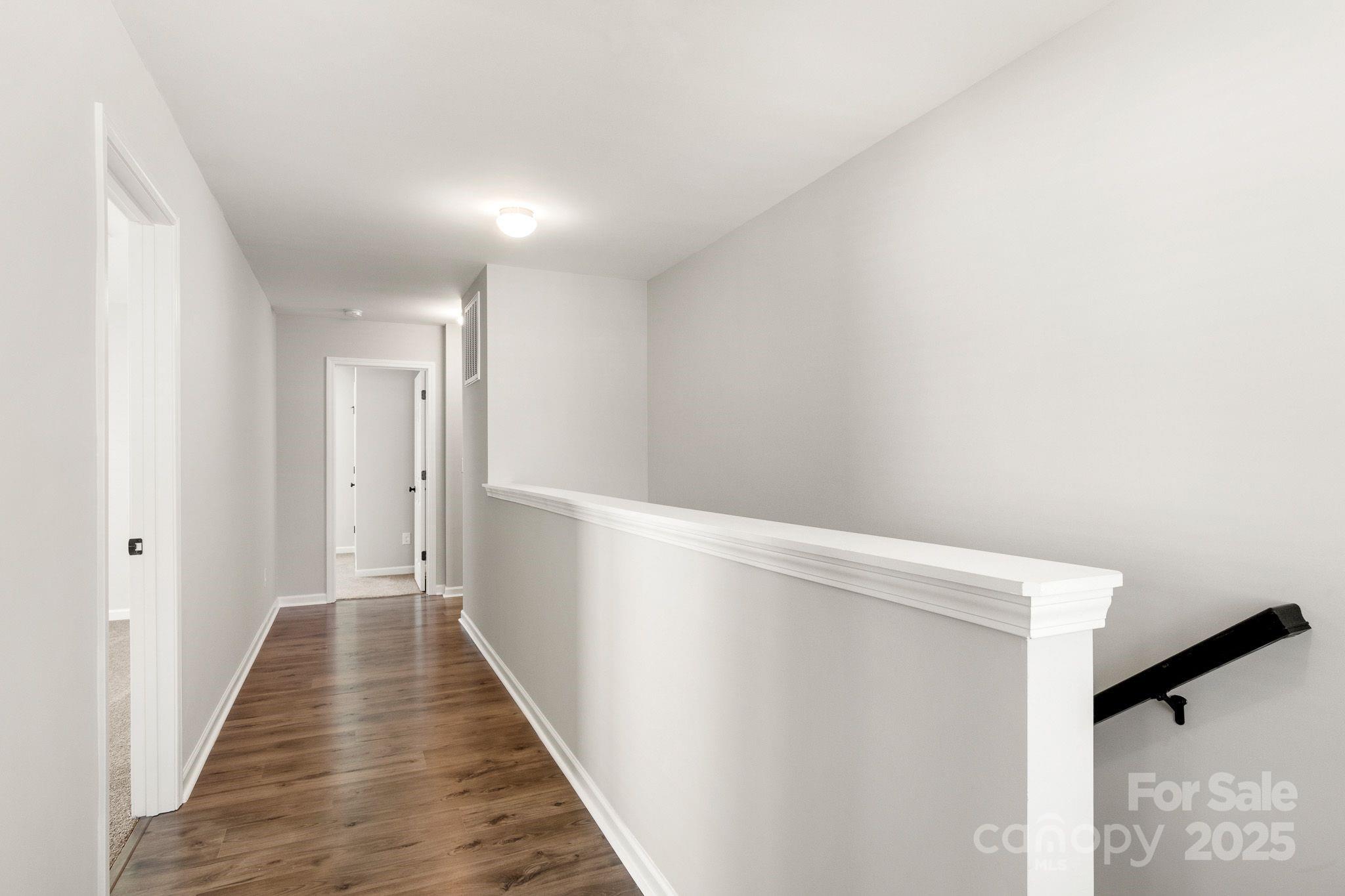 Single Family Residence at 838 Foxglove Lane, York, photo 24 of 44