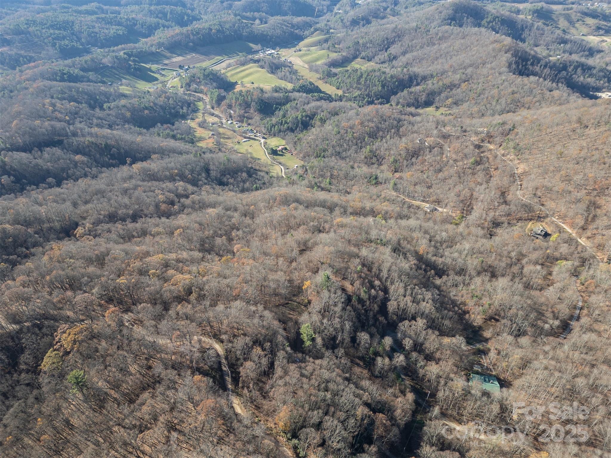 Lot is near the river and the I-40, quiet and private - 1098 Hyacinth Drive, Clyde