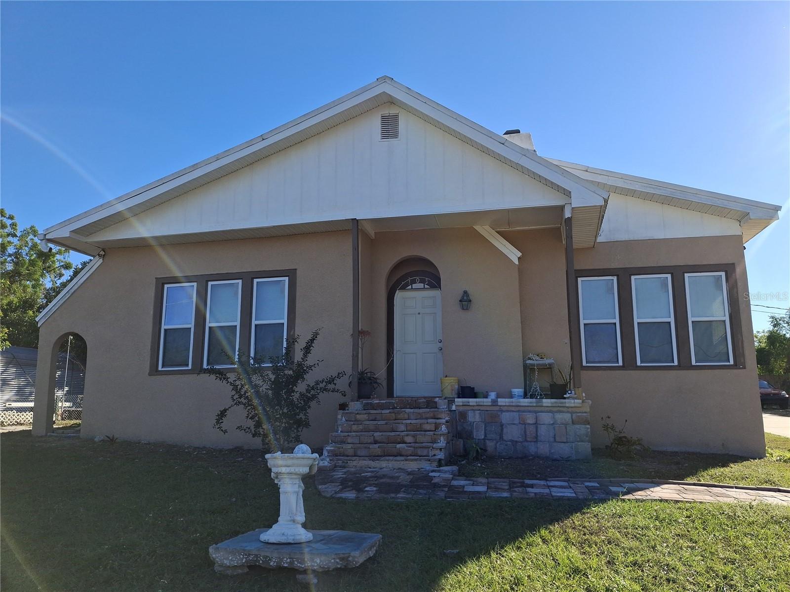 103 GORDON DR