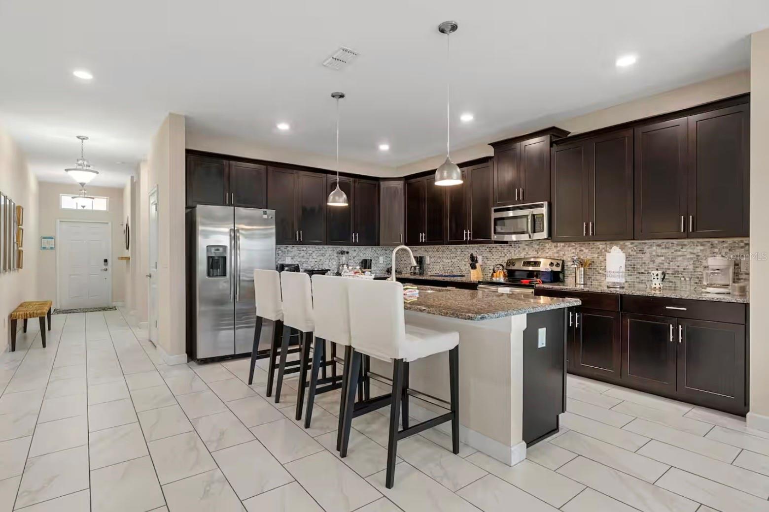 Single Family Residence at 4700 SLEEPY HOLLOW DR, KISSIMMEE, photo 7 of 41