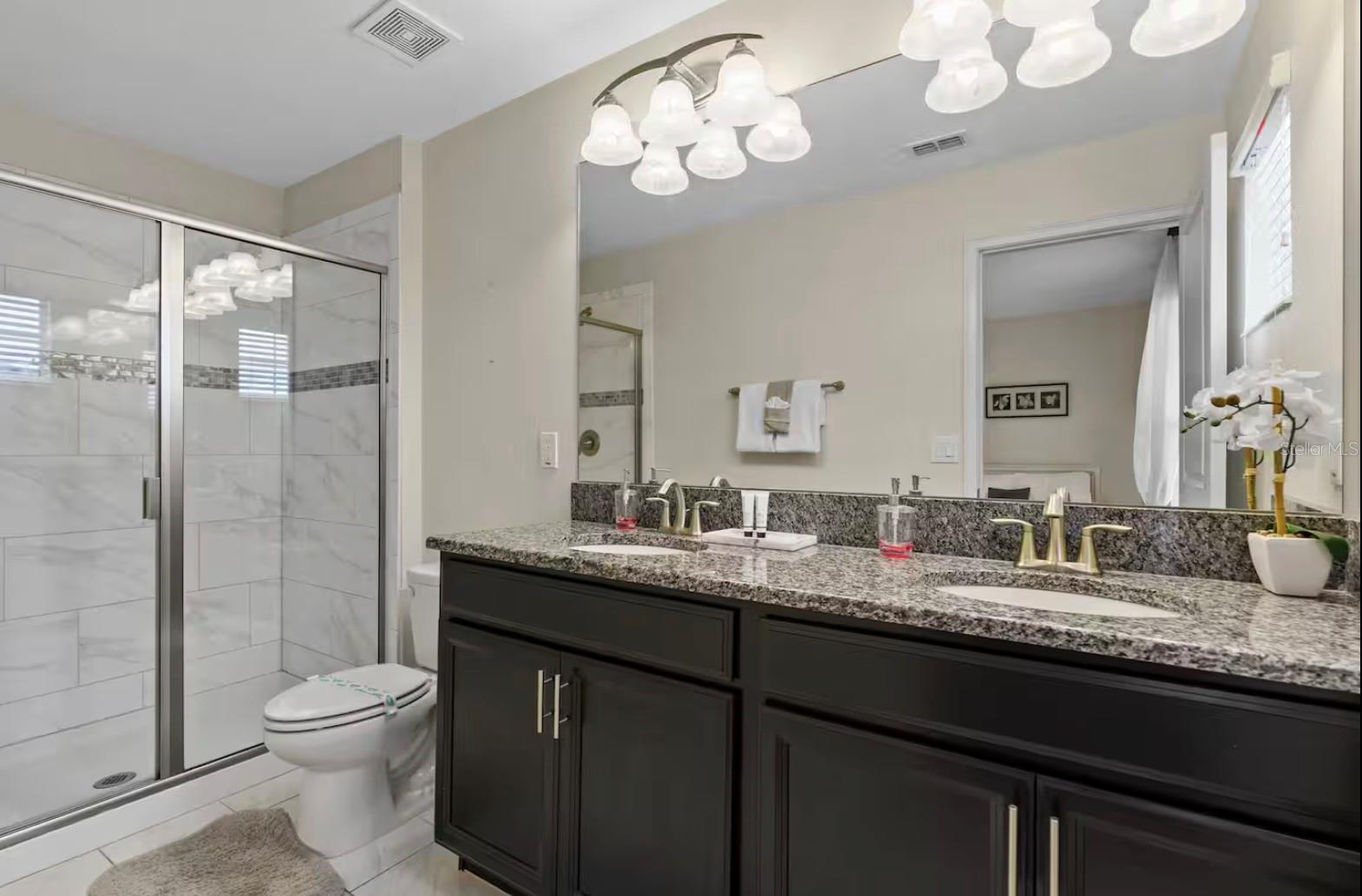 Single Family Residence at 4700 SLEEPY HOLLOW DR, KISSIMMEE, photo 18 of 41