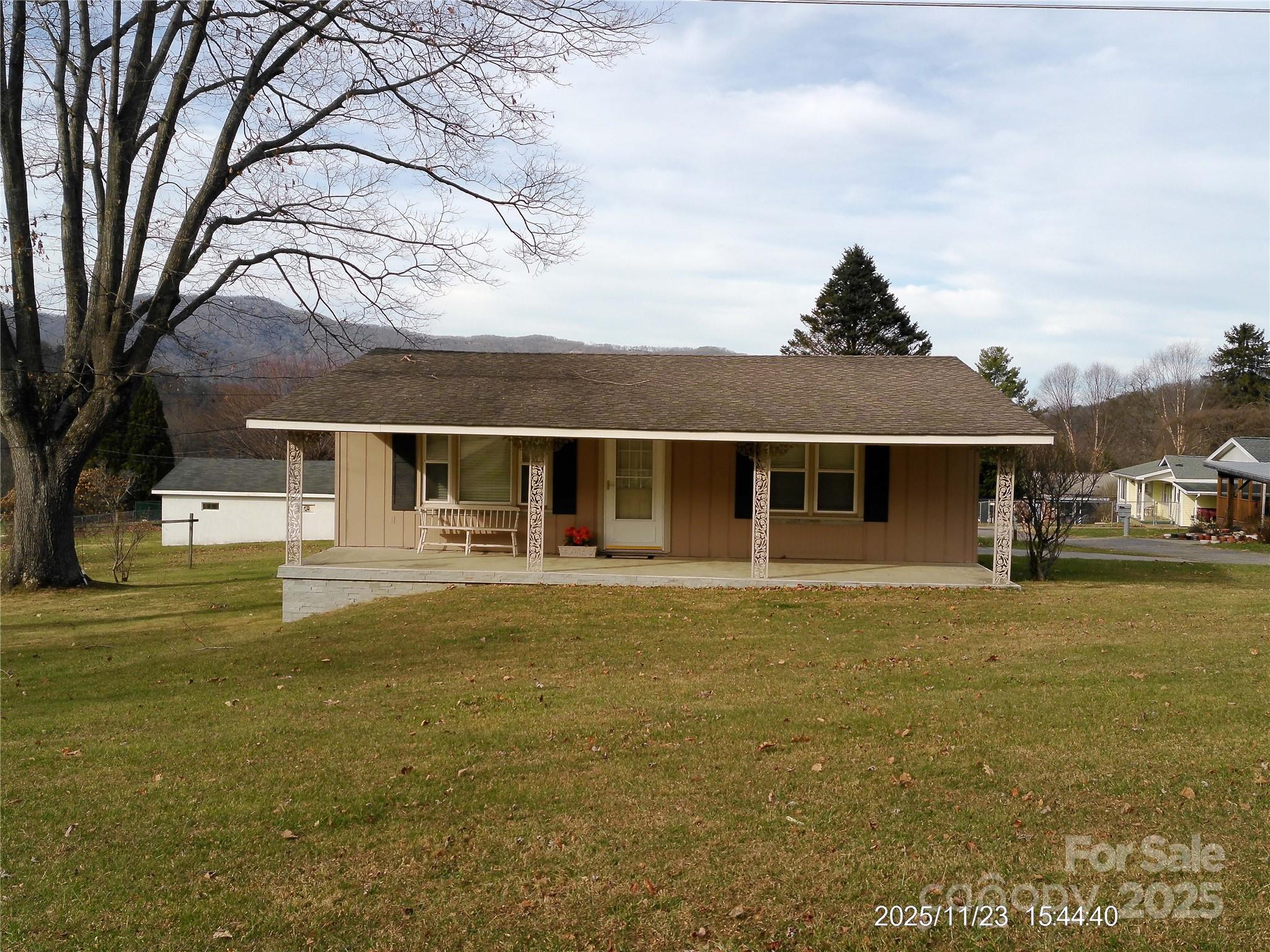 230 Leisure Lane