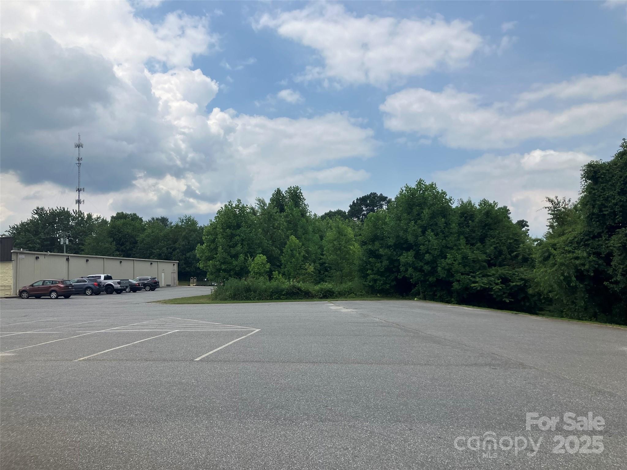 Lot at 1320 Burkemont Avenue, Morganton, photo 3 of 5