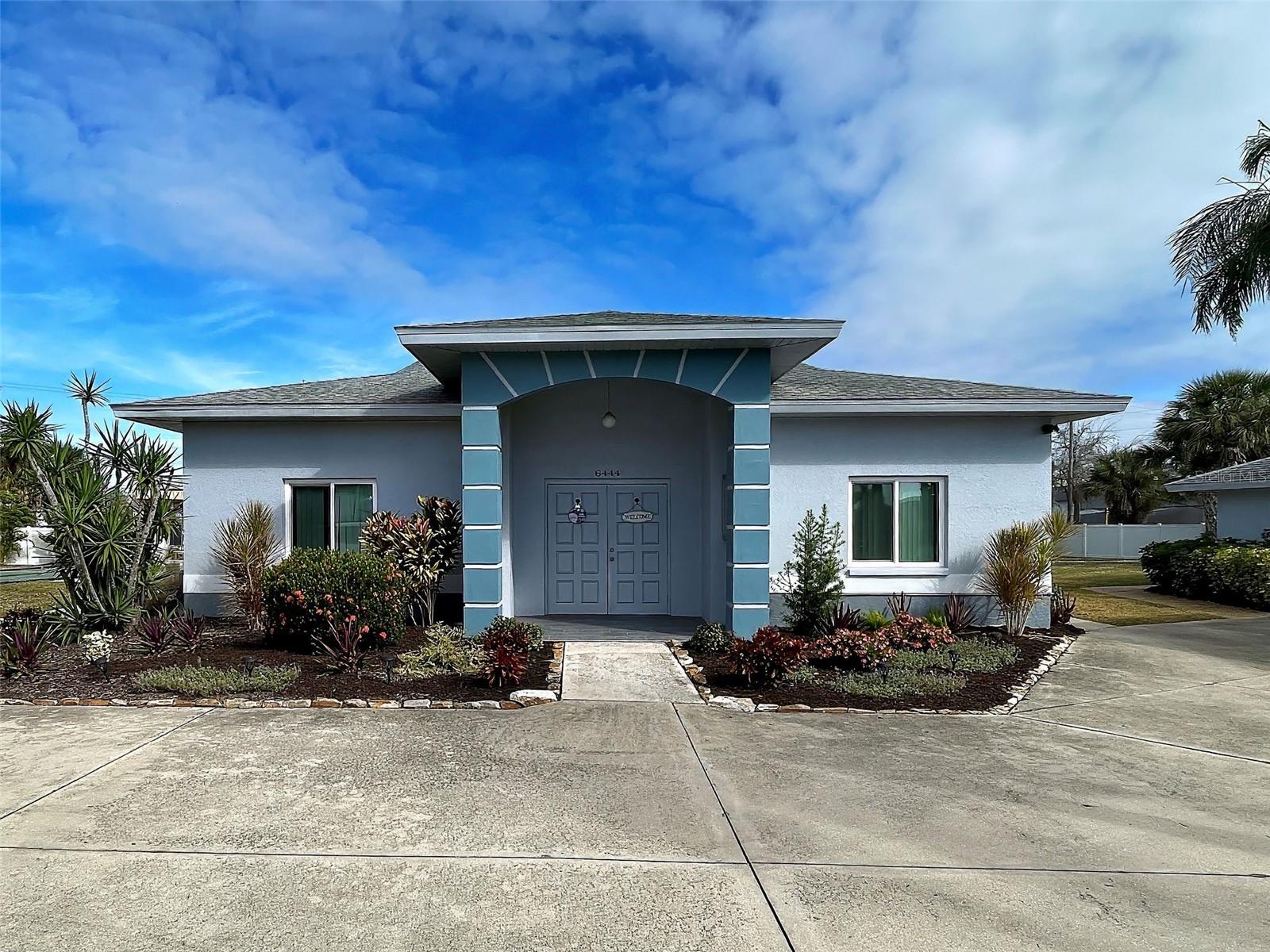 clubhouse to include pool, shuffleboard - 6527 HAMLET DR #26B, ENGLEWOOD