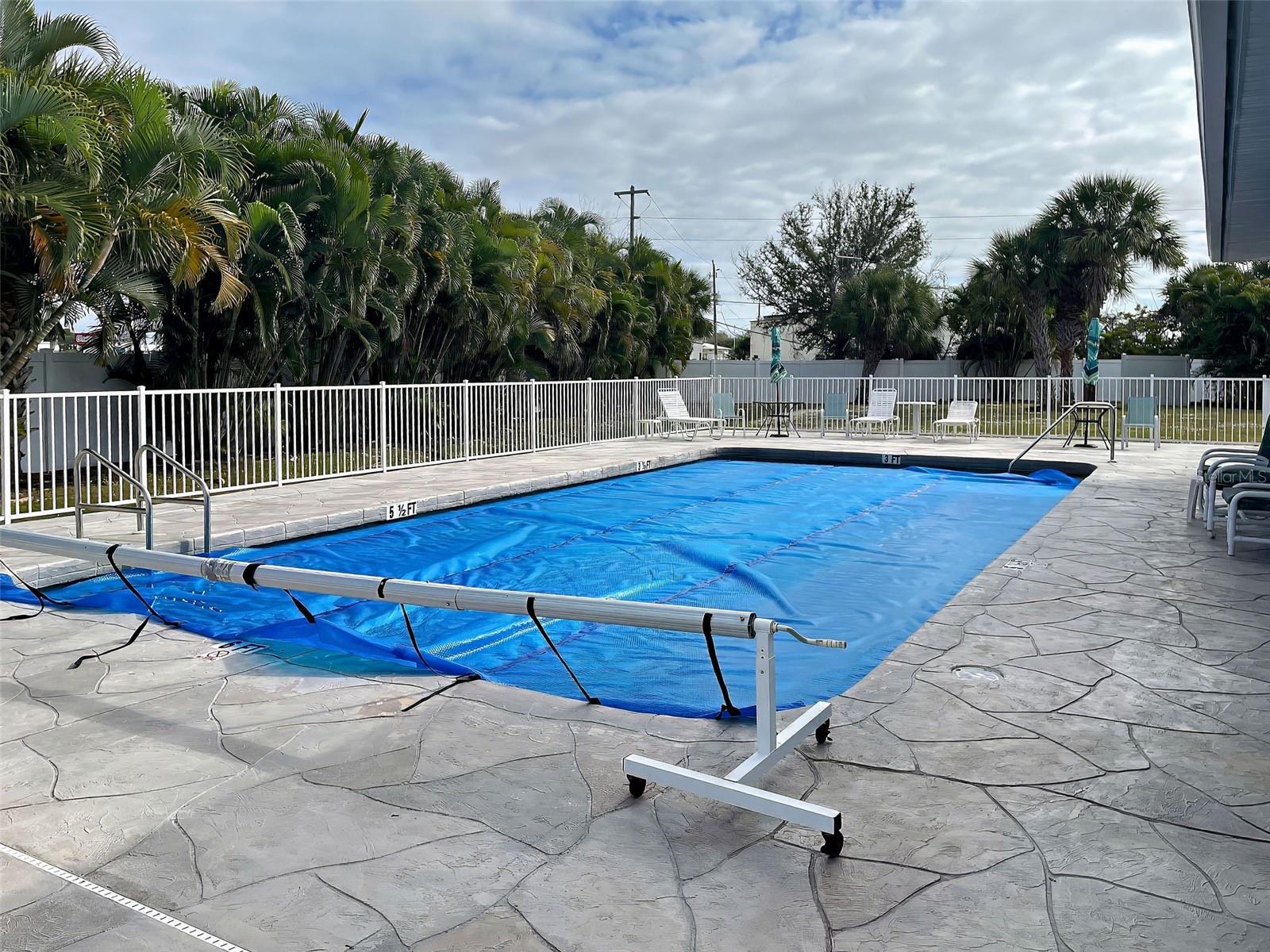 community pool - 6527 HAMLET DR #26B, ENGLEWOOD