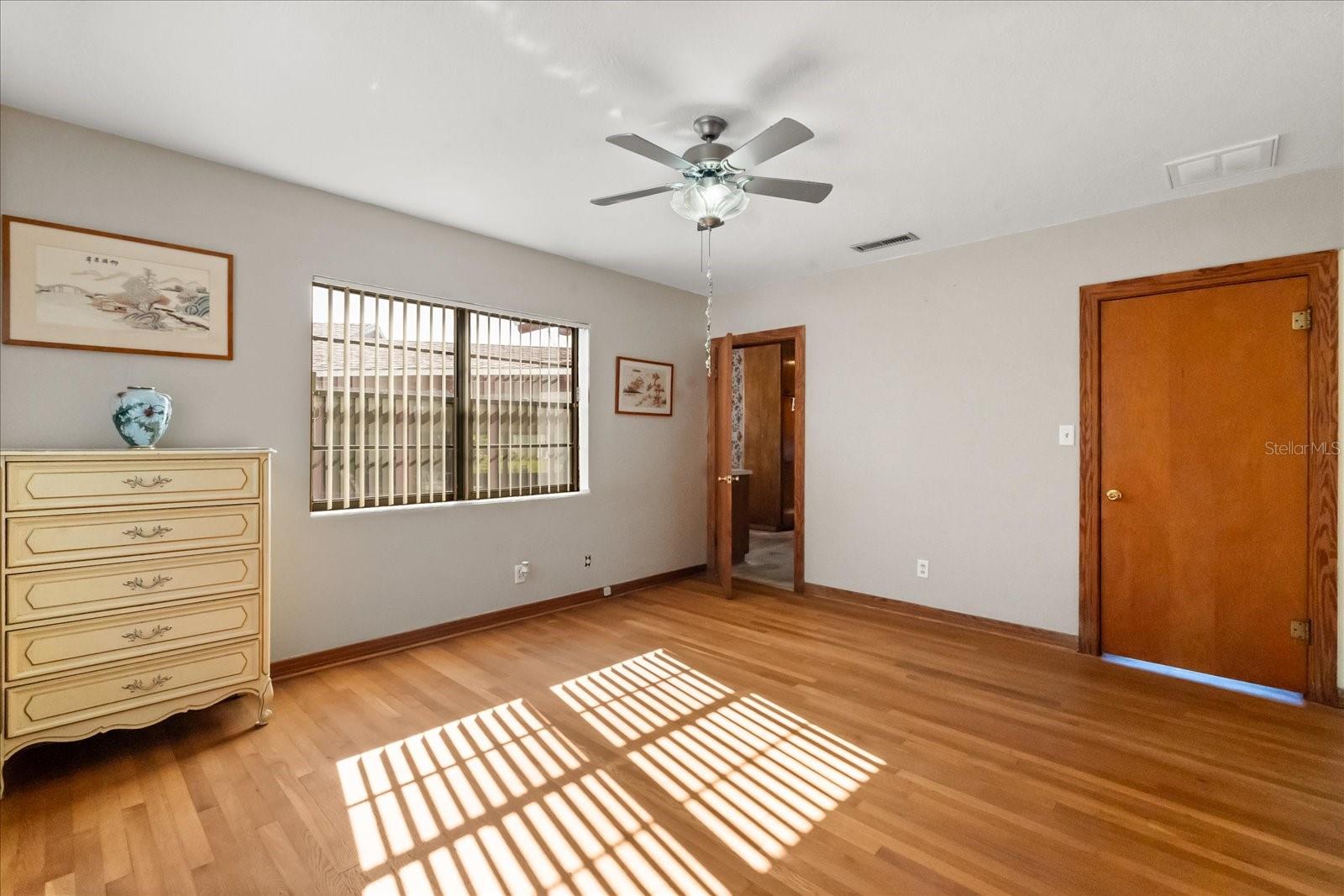 Single Family Residence at 205 SURPRISE DR, WINTER GARDEN, photo 6 of 32