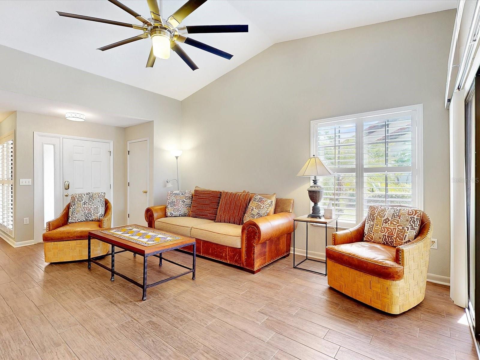 Living room - 112 COVENTRY LN, HAINES CITY