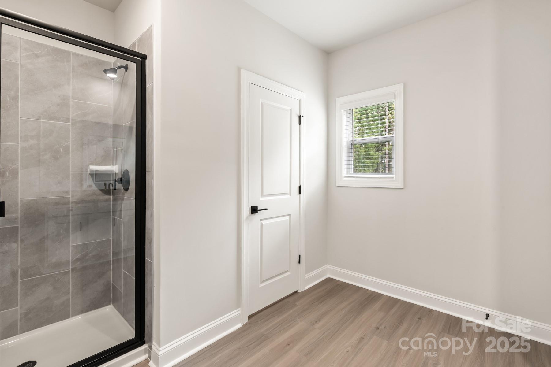 master bathroom - 125 Colonial Reserve Avenue, Troutman