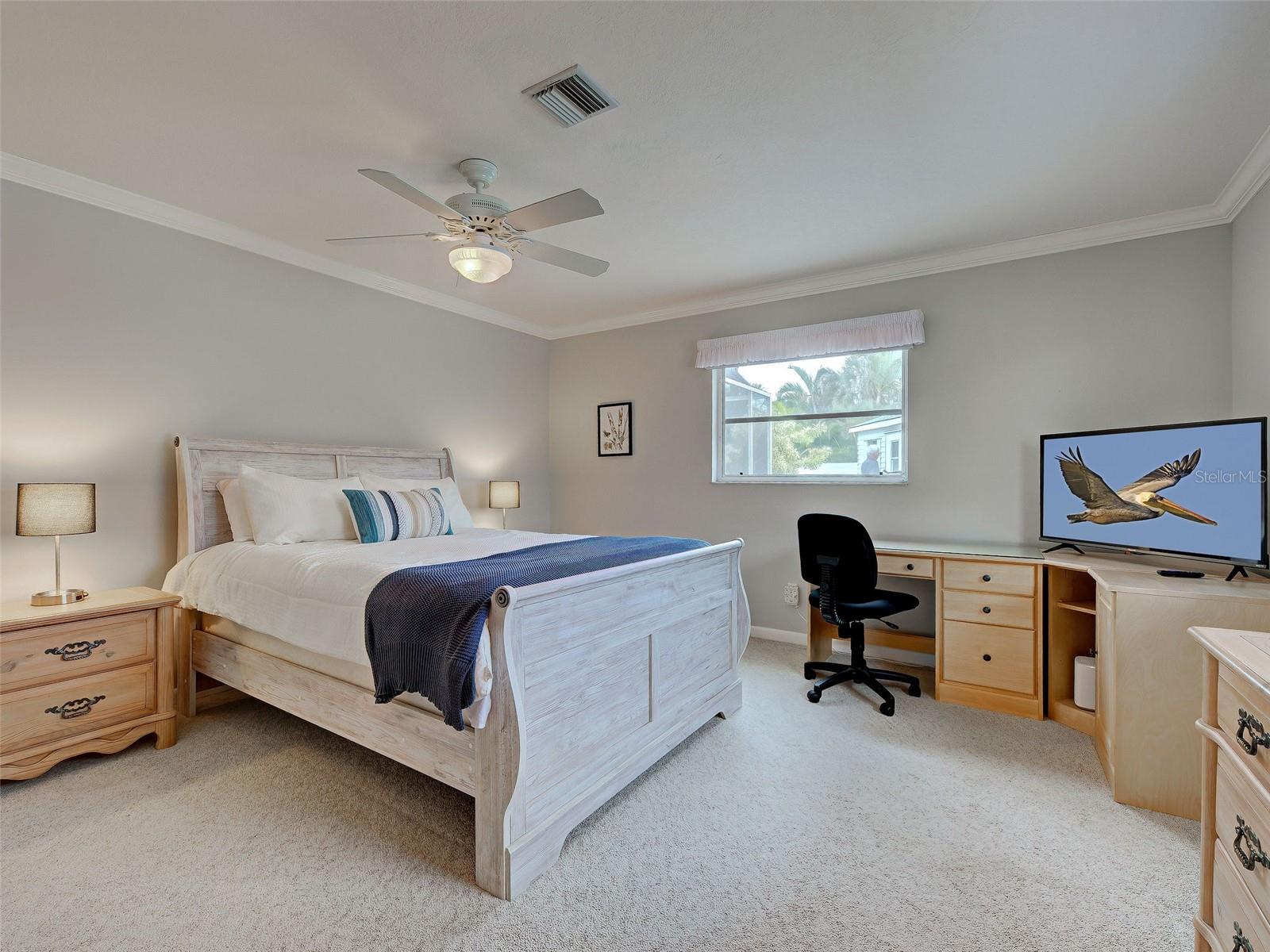 Single Family Residence at 325 FIESOLE ST, VENICE, photo 17 of 23