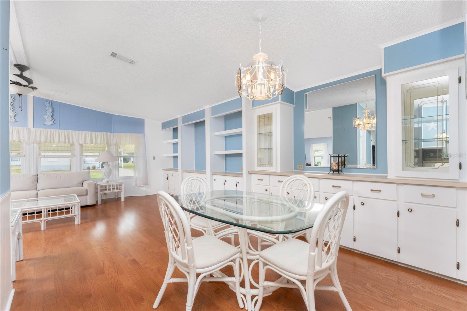 Dining room with Built-in - 6290 GREENFINCH RD, ENGLEWOOD