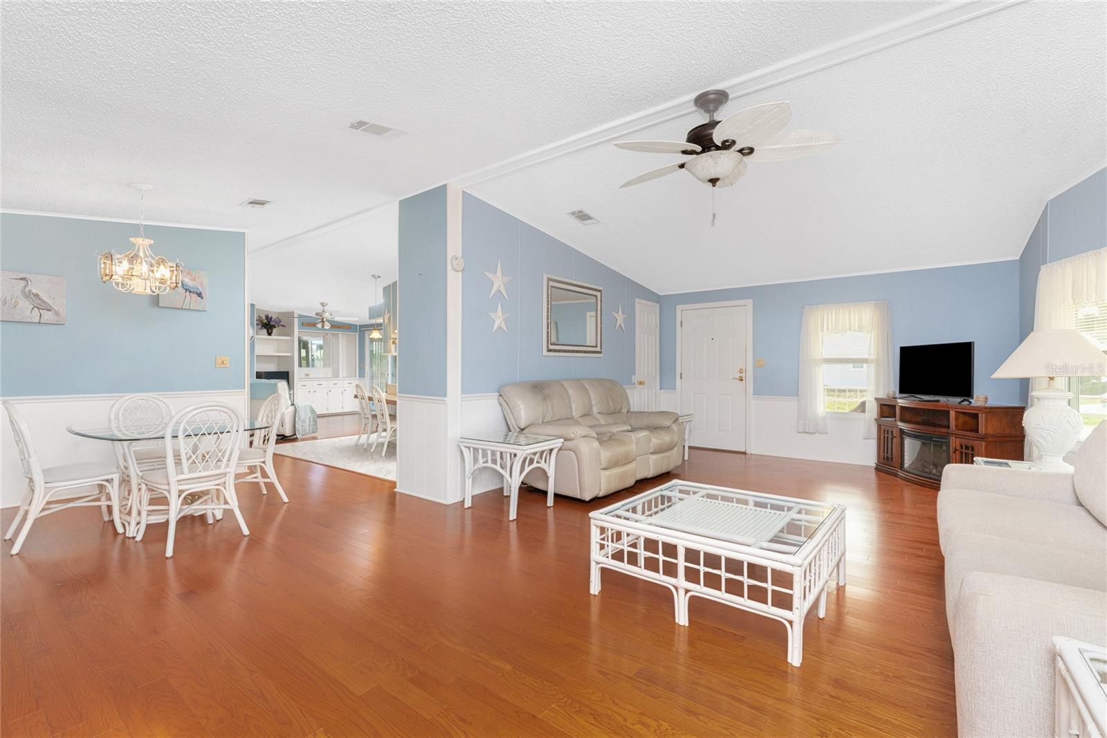 Manufactured Home at 6290 GREENFINCH RD, ENGLEWOOD, photo 17 of 50