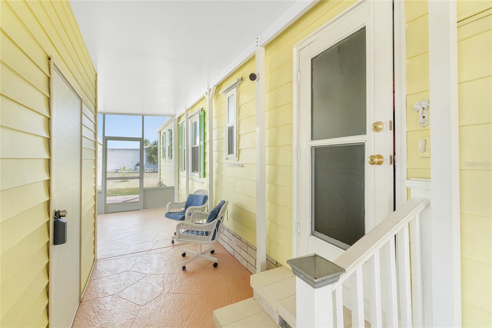Manufactured Home at 6290 GREENFINCH RD, ENGLEWOOD, photo 36 of 50