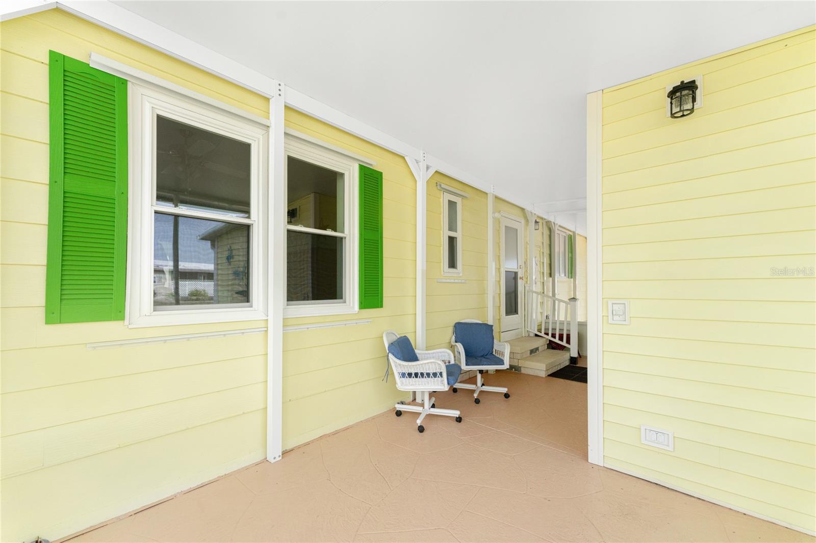 Manufactured Home at 6290 GREENFINCH RD, ENGLEWOOD, photo 38 of 50