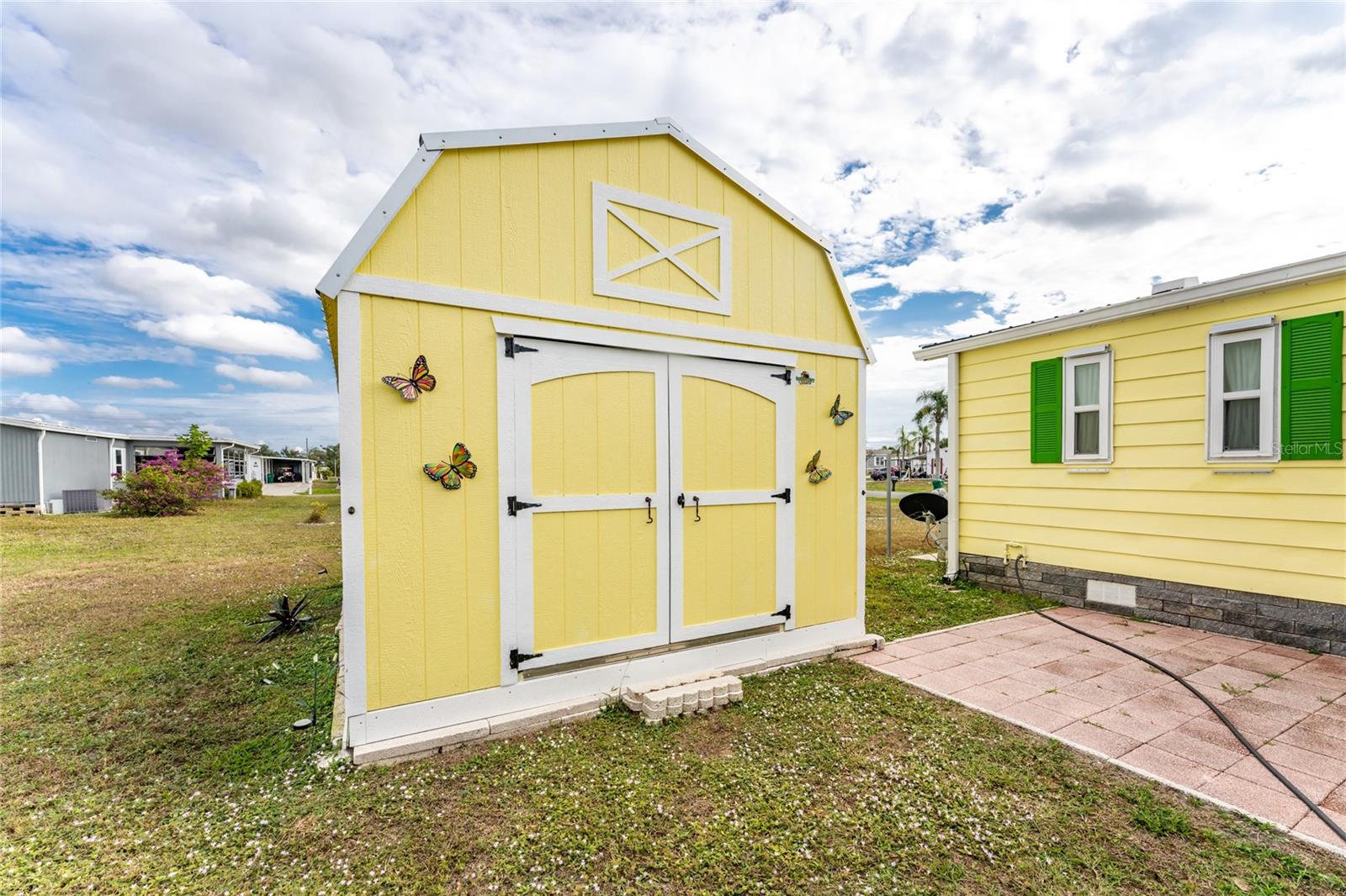 Manufactured Home at 6290 GREENFINCH RD, ENGLEWOOD, photo 11 of 50