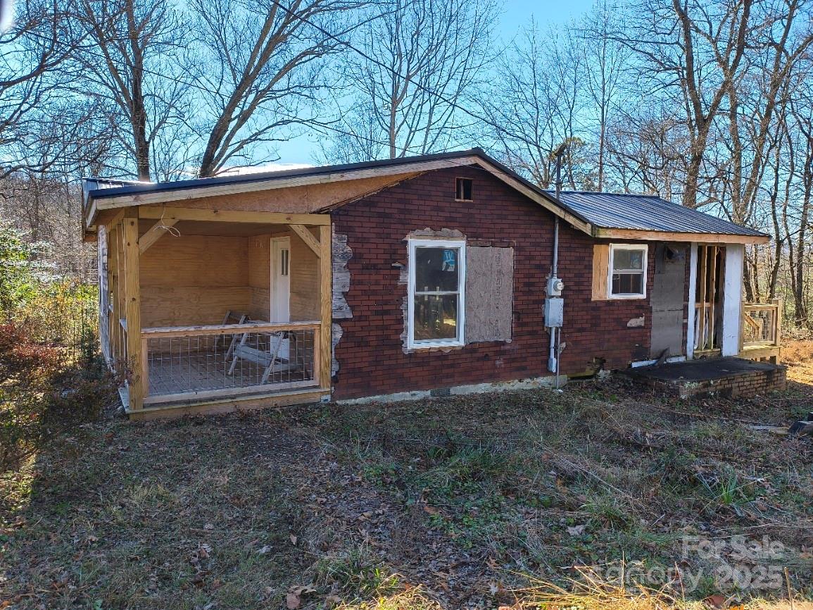 Right Side of Home - 28 Pearl Street, Black Mountain
