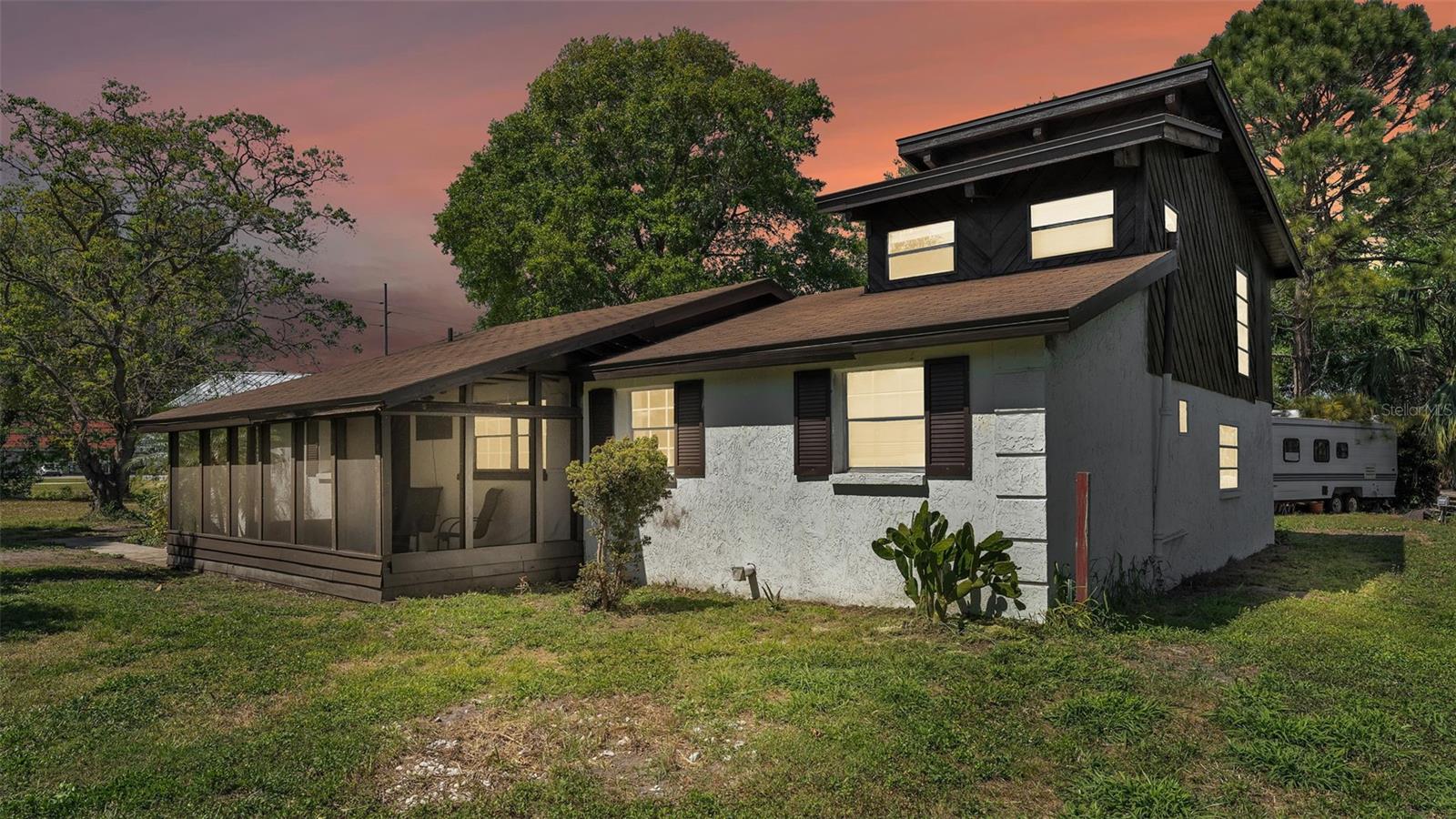 Single Family Residence at 503 MARIANNA RD, AUBURNDALE