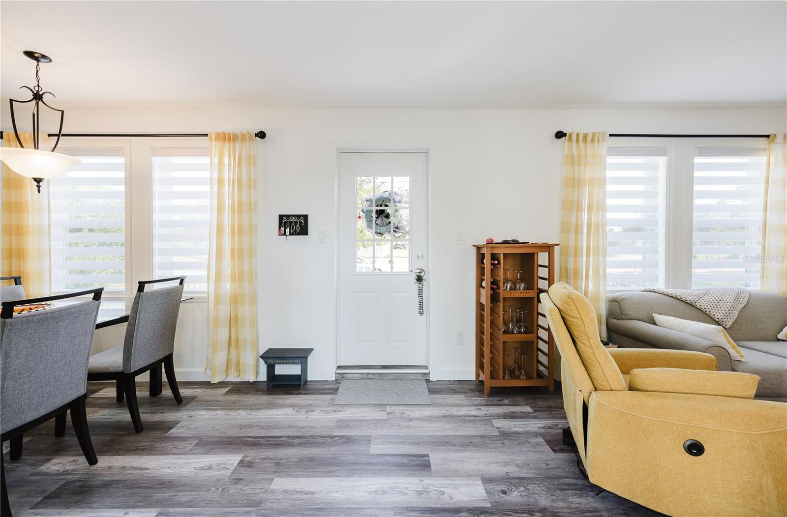 Mobile Home at 11296 OLIVE CIR, PUNTA GORDA, photo 5 of 54