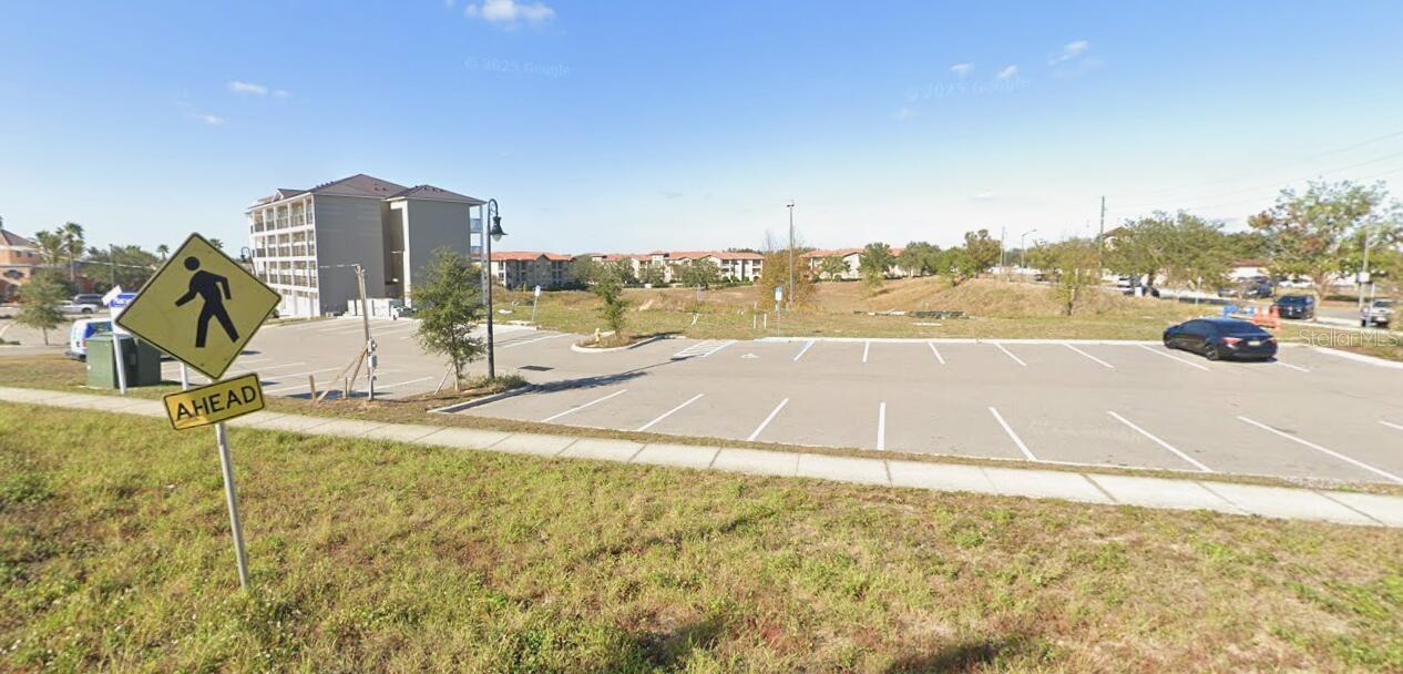 811 RETREAT BLVD #101