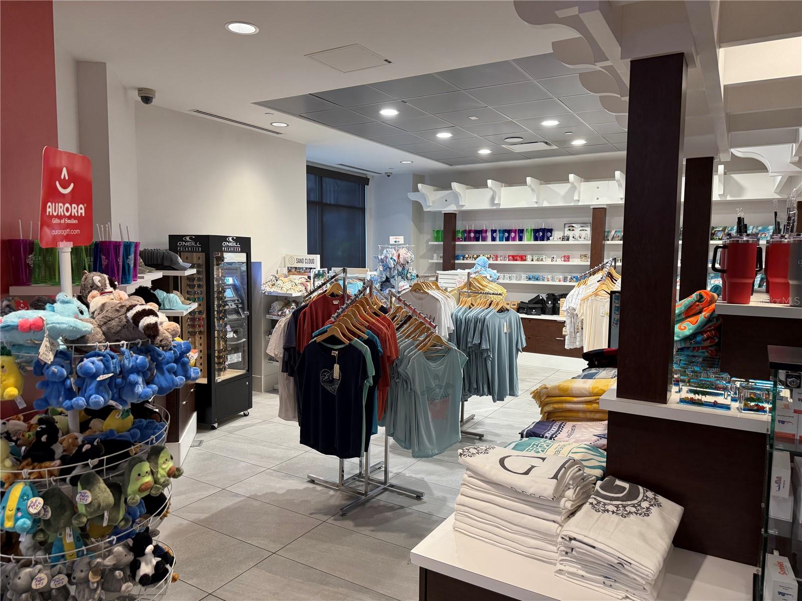 Clothes - 14501 GROVE RESORT AVE #1622, WINTER GARDEN