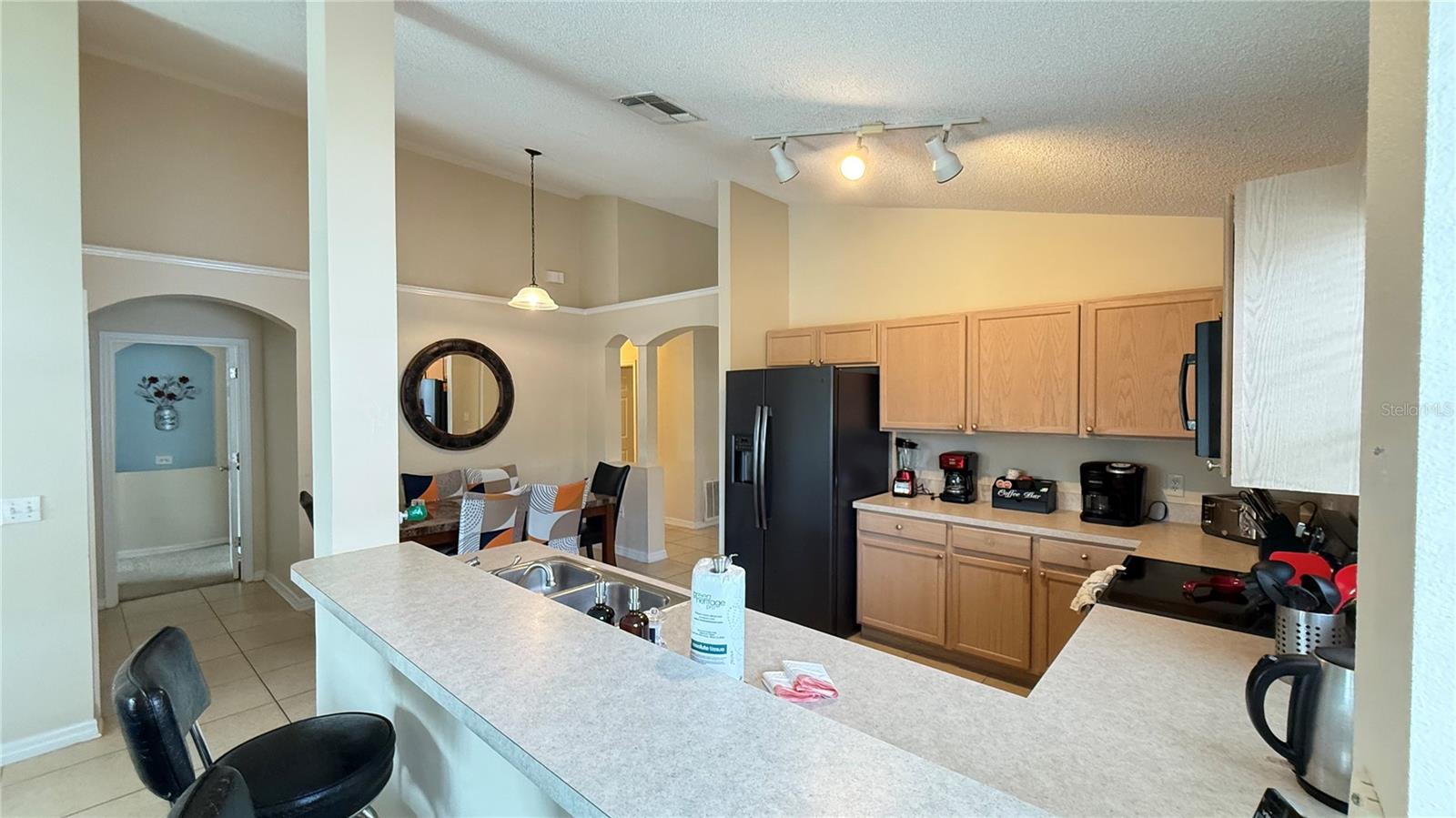Single Family Residence at 7979 MAGNOLIA BEND CT, KISSIMMEE, photo 10 of 54
