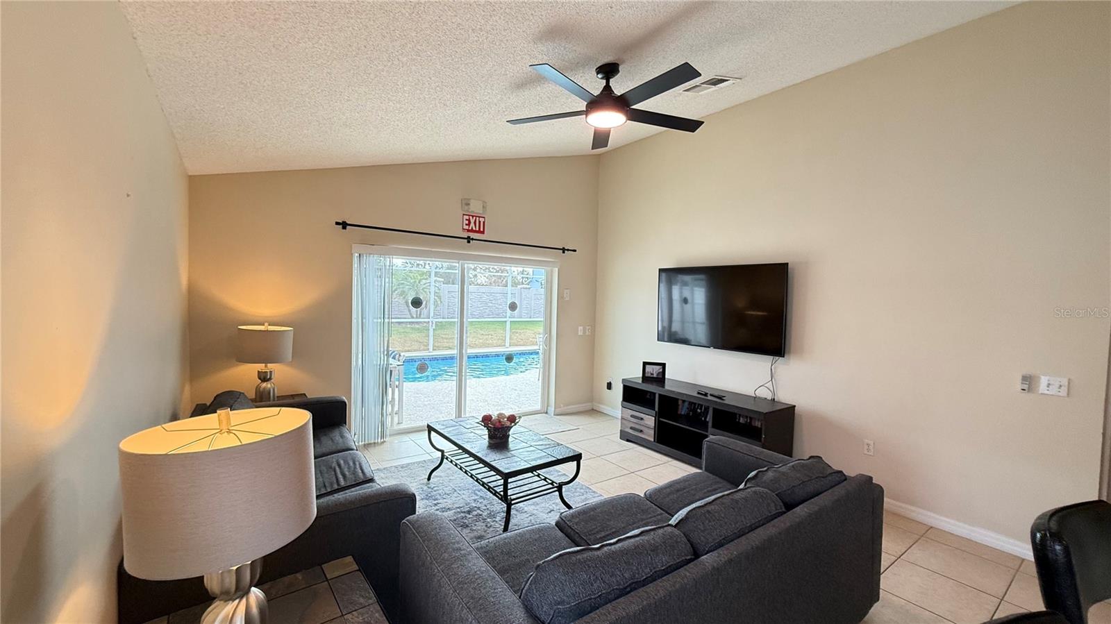 Single Family Residence at 7979 MAGNOLIA BEND CT, KISSIMMEE, photo 14 of 54
